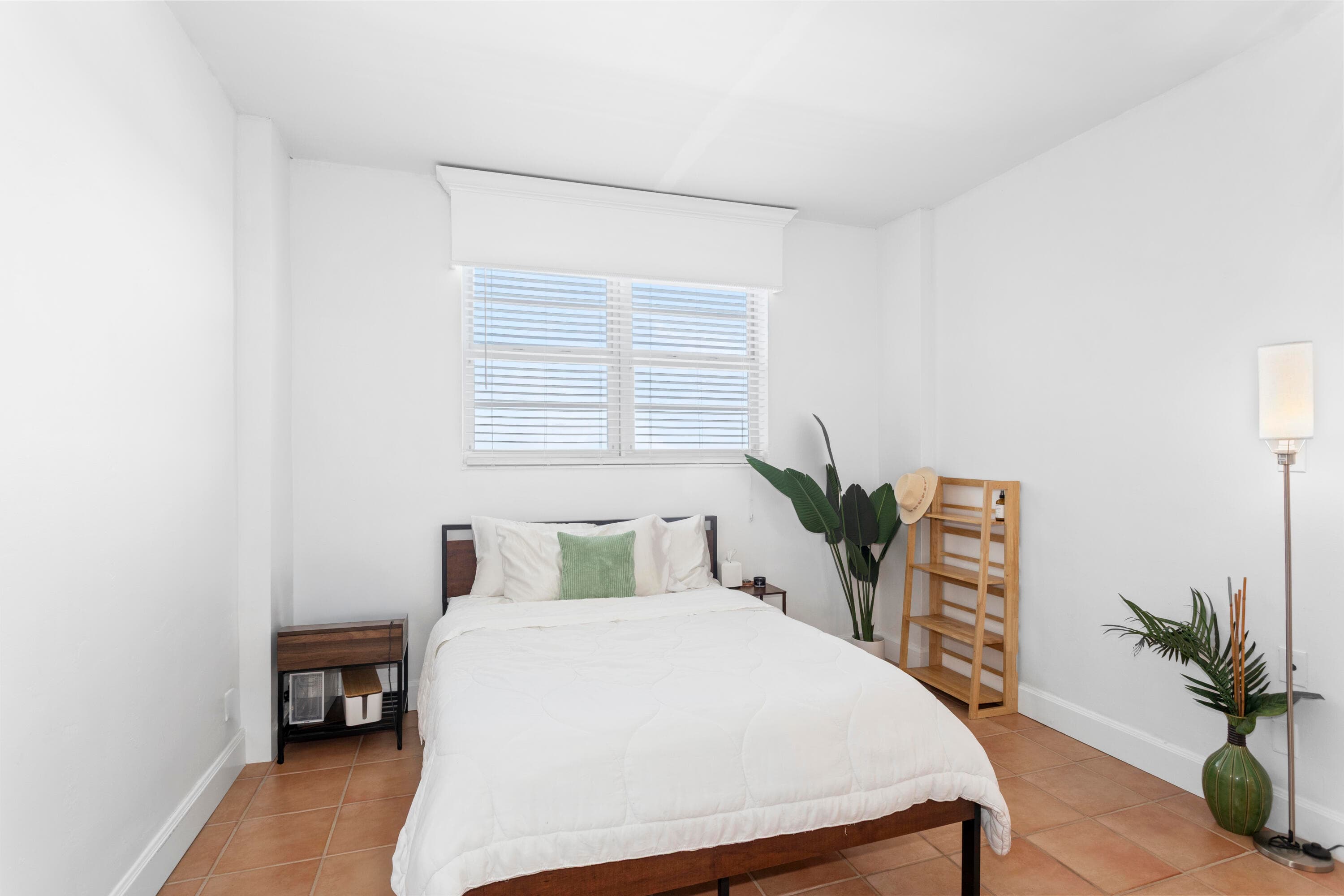 90 Edgewater Drive Ph23, Coral Gables, FL 33133 — photo 12 of 25