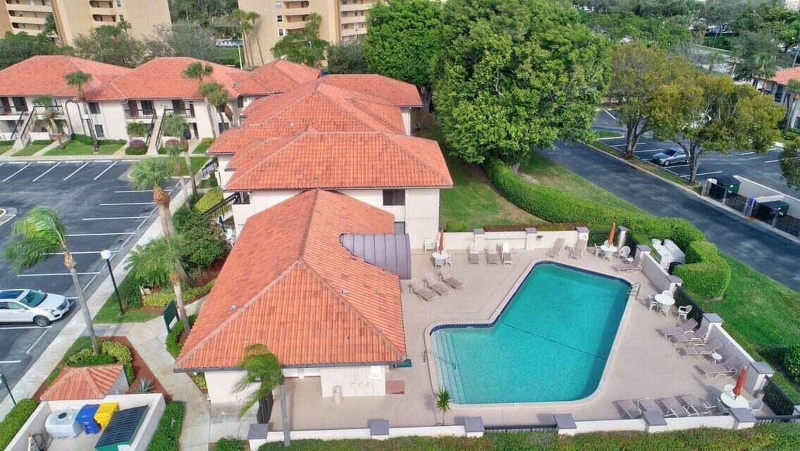 400 Club Circle 101, Boca Raton, FL 33487 — photo 46 of 47
