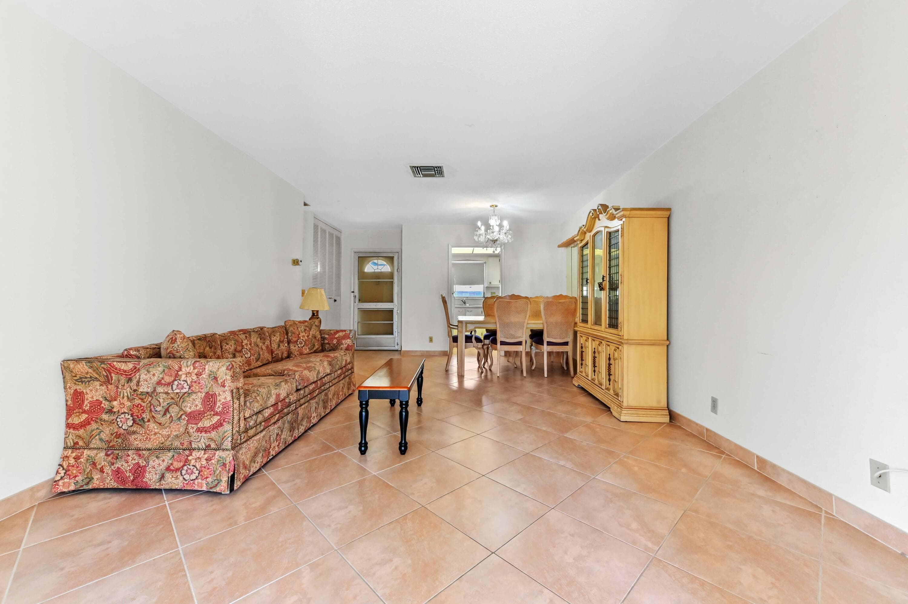2915 Crosley Drive W Unit B, West Palm Beach, FL 33415 — photo 11 of 22
