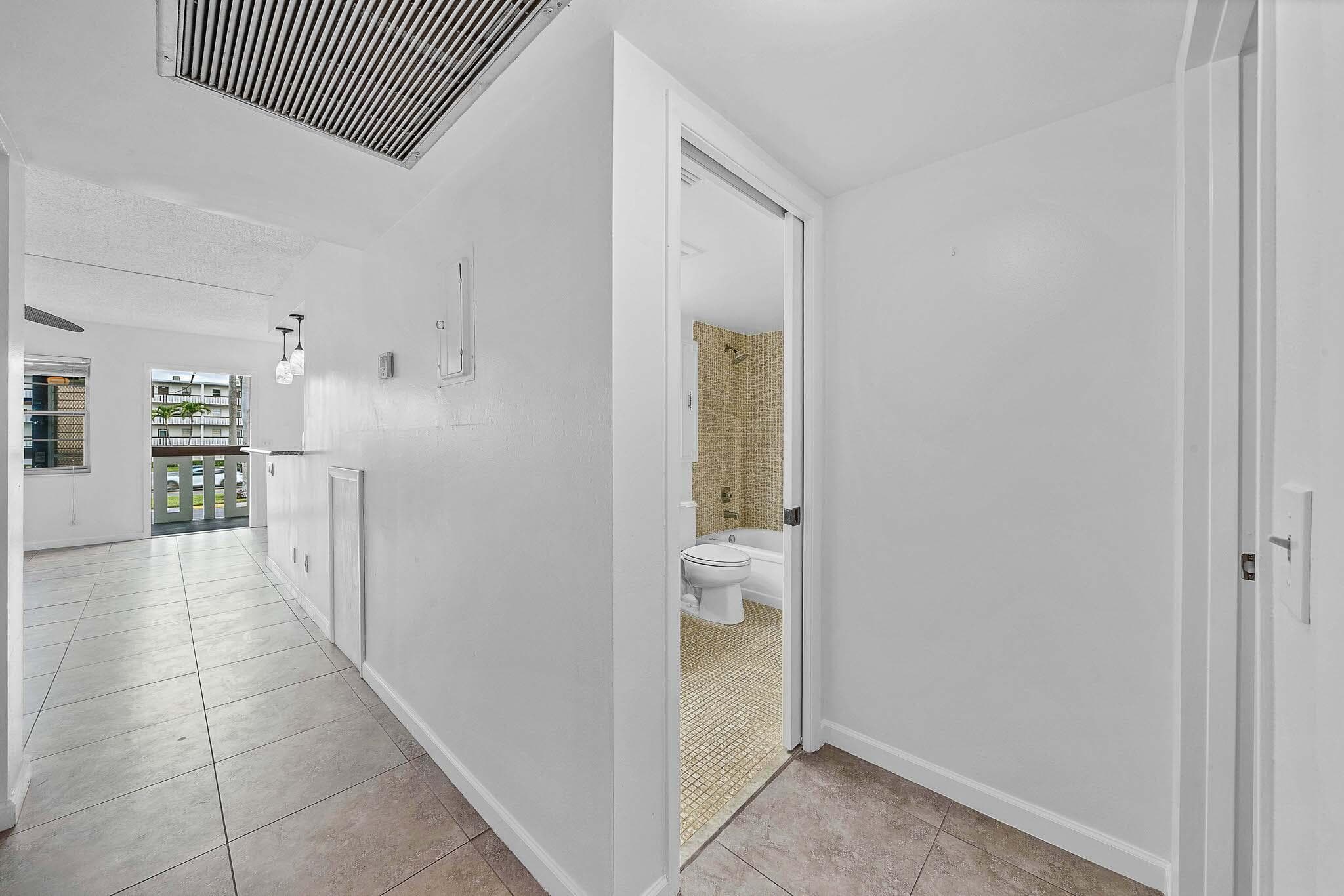 2049 Hythe C, Boca Raton, FL 33434 — photo 24 of 38