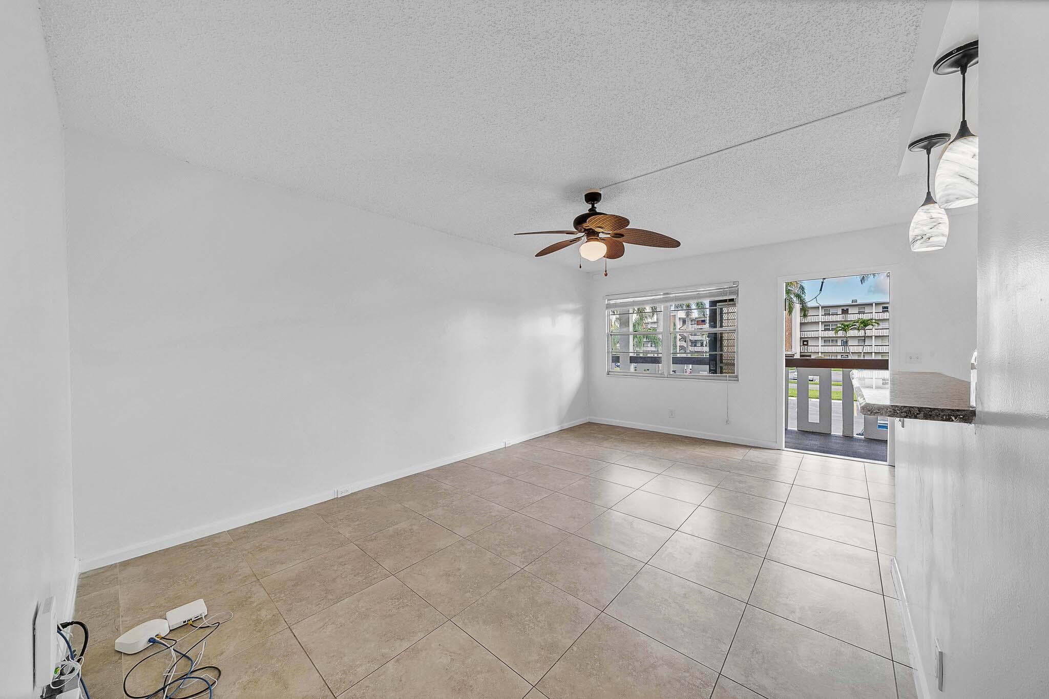 2049 Hythe C, Boca Raton, FL 33434 — photo 13 of 38