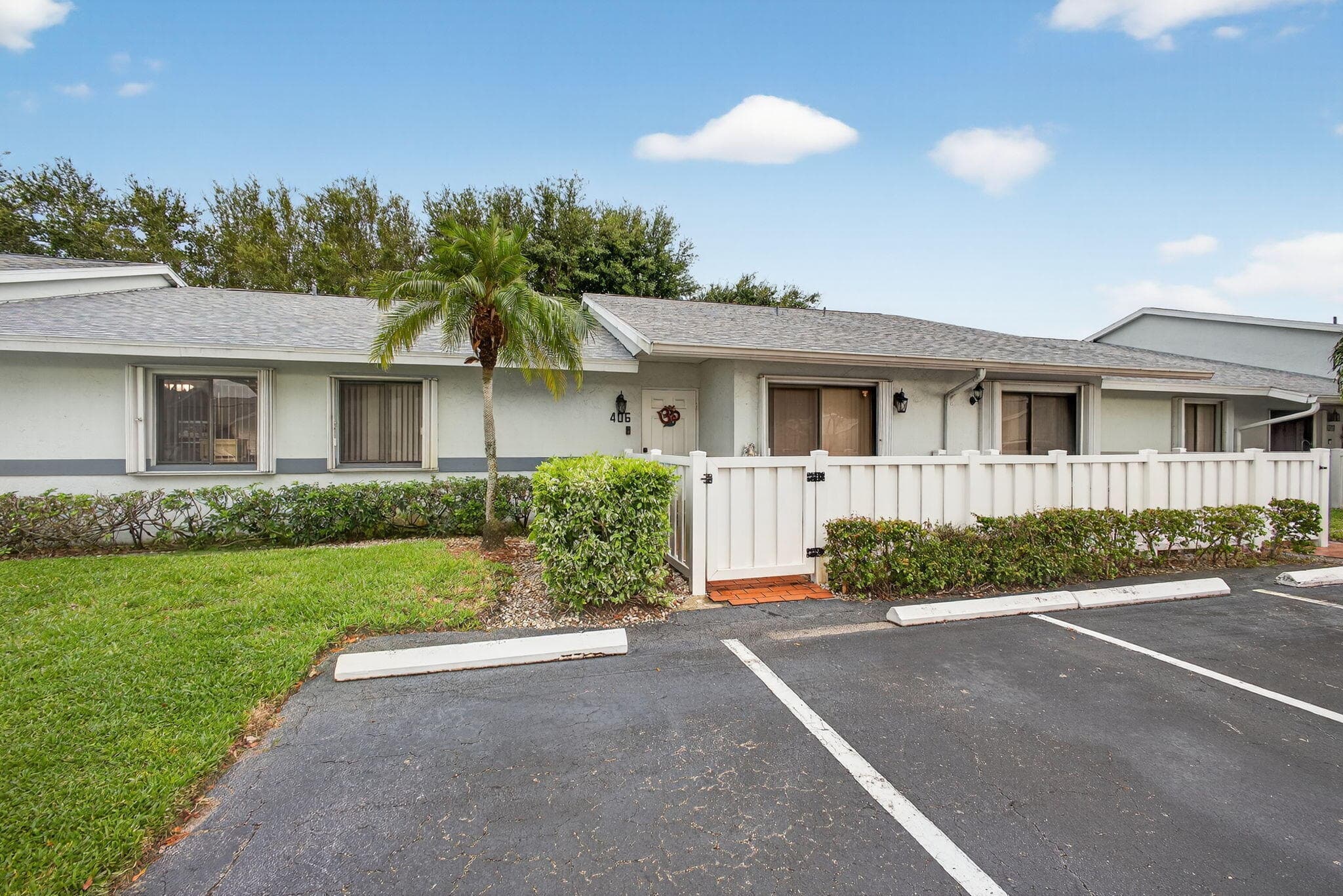 2640 Gately Drive W 406, West Palm Beach, FL 33415 — photo 4 of 56