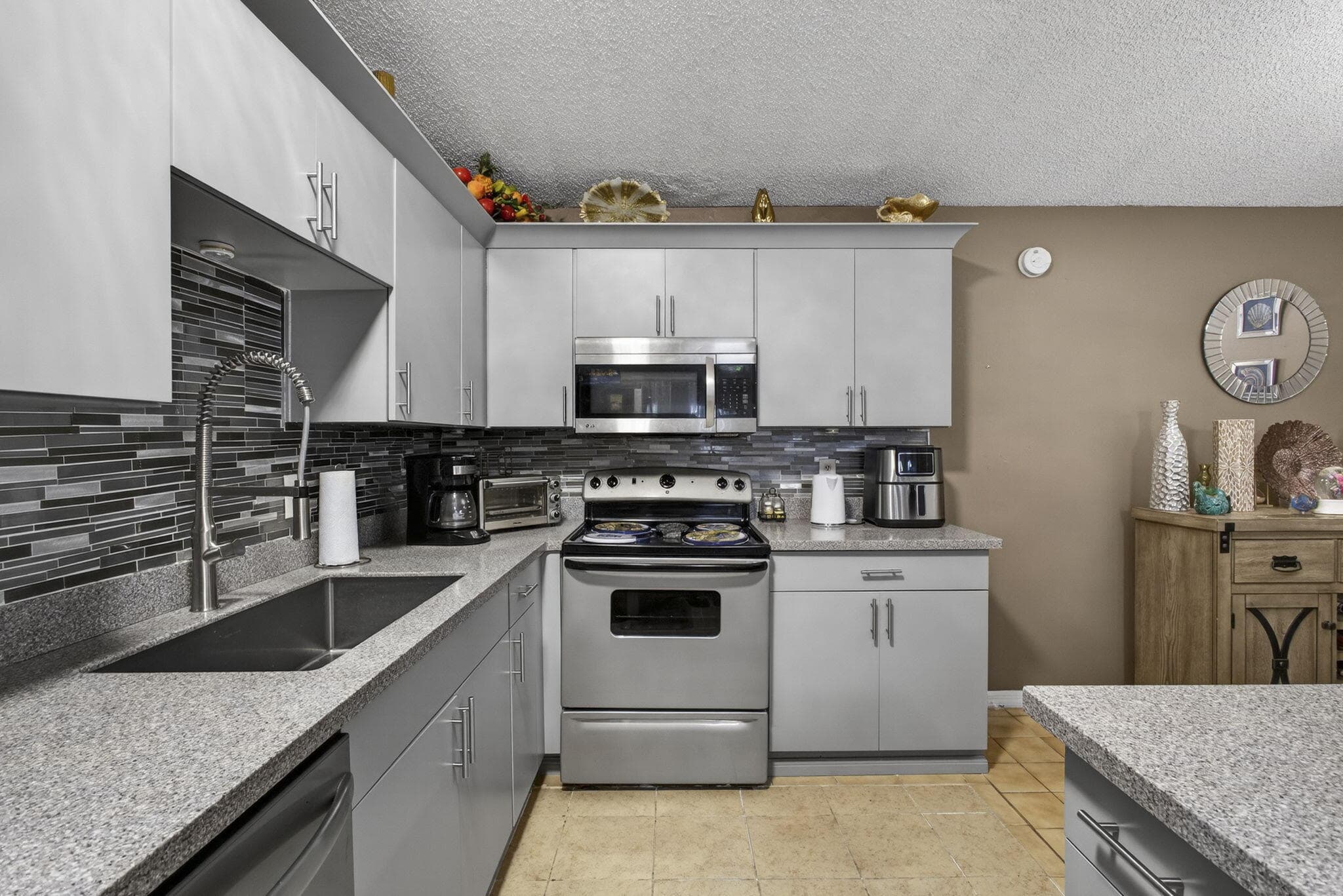 4296 Woodstock Drive D, West Palm Beach, FL 33409 — photo 29 of 44