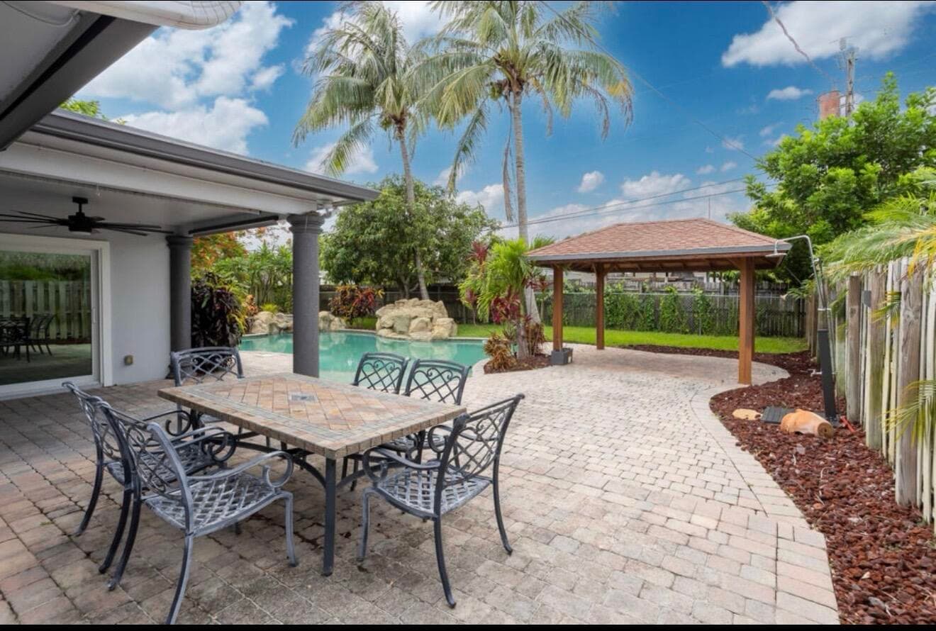 603 SE 7th Avenue, Deerfield Beach, FL 33441 — photo 23 of 38