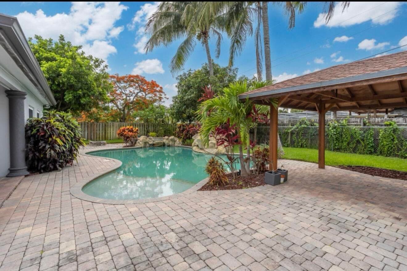 603 SE 7th Avenue, Deerfield Beach, FL 33441 — photo 24 of 38