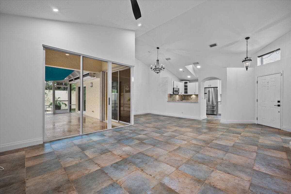 11 Dorchester Circle, Palm Beach Gardens, FL 33418 — photo 9 of 43