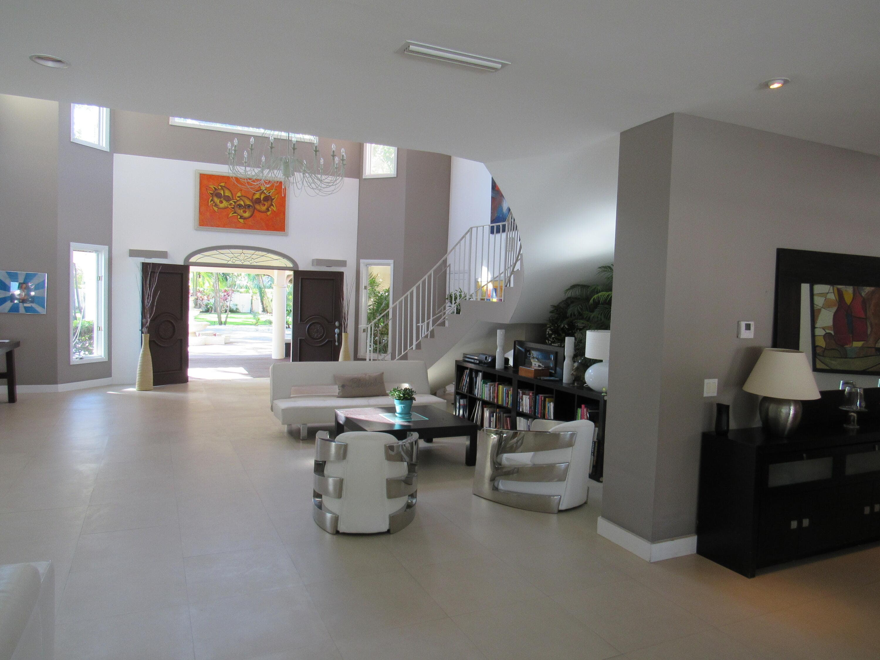 185 Palm Avenue, Miami Beach, FL 33139 — photo 10 of 38