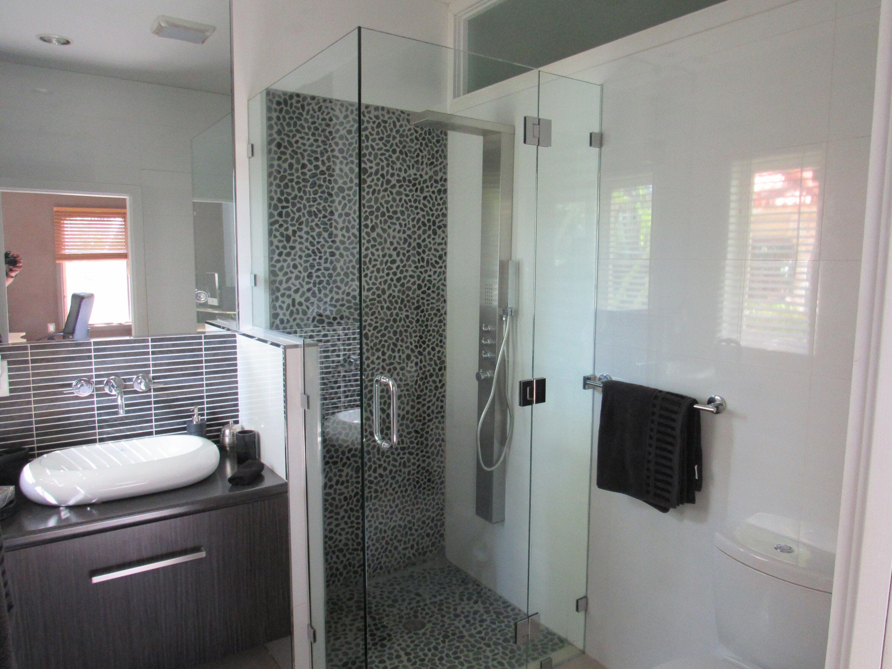 185 Palm Avenue, Miami Beach, FL 33139 — photo 26 of 38