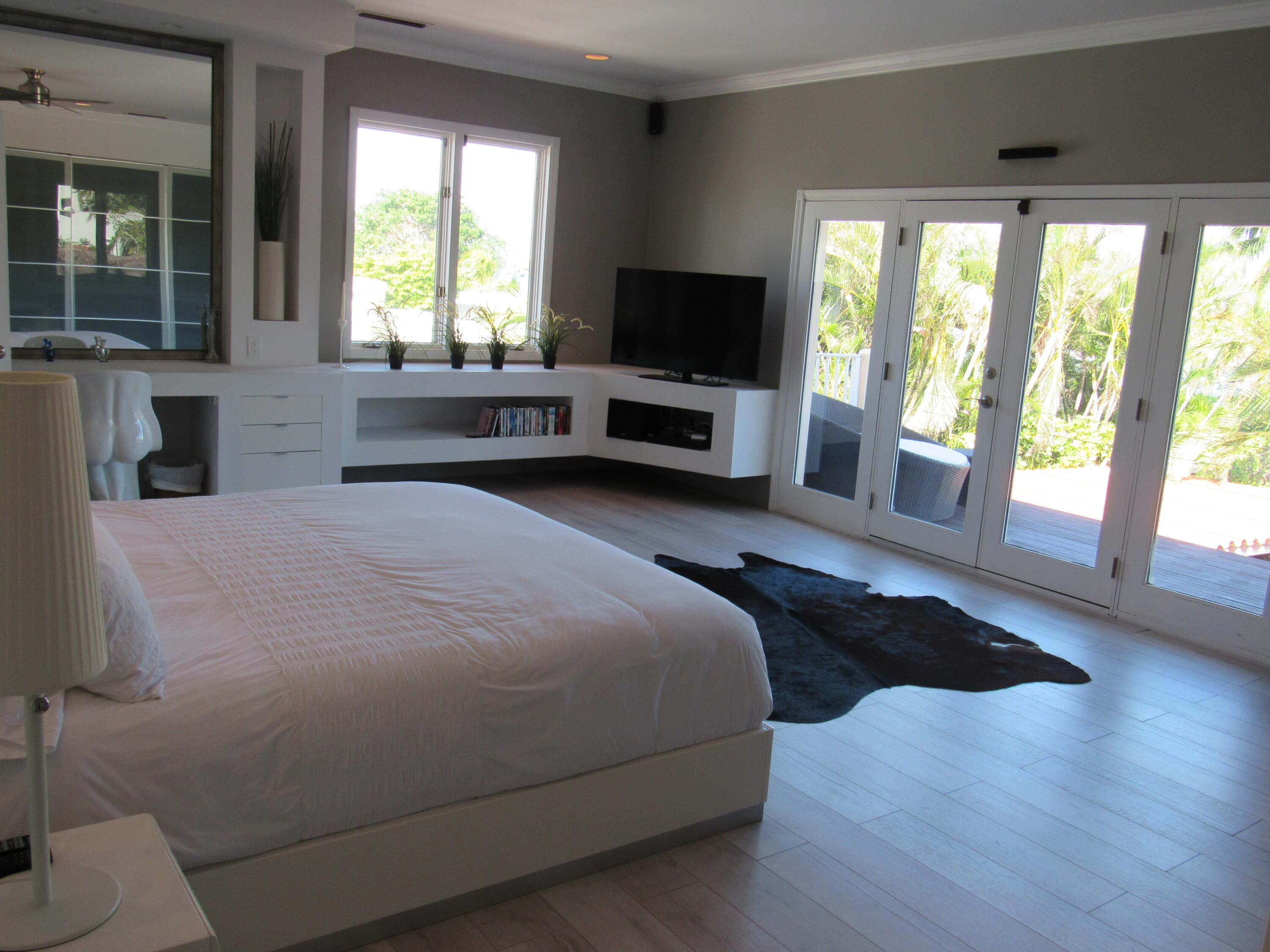 185 Palm Avenue, Miami Beach, FL 33139 — photo 27 of 38