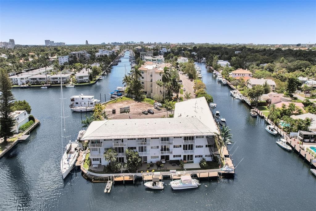 535 Hendricks Isle 209, Fort Lauderdale, FL 33301 — photo 34 of 47