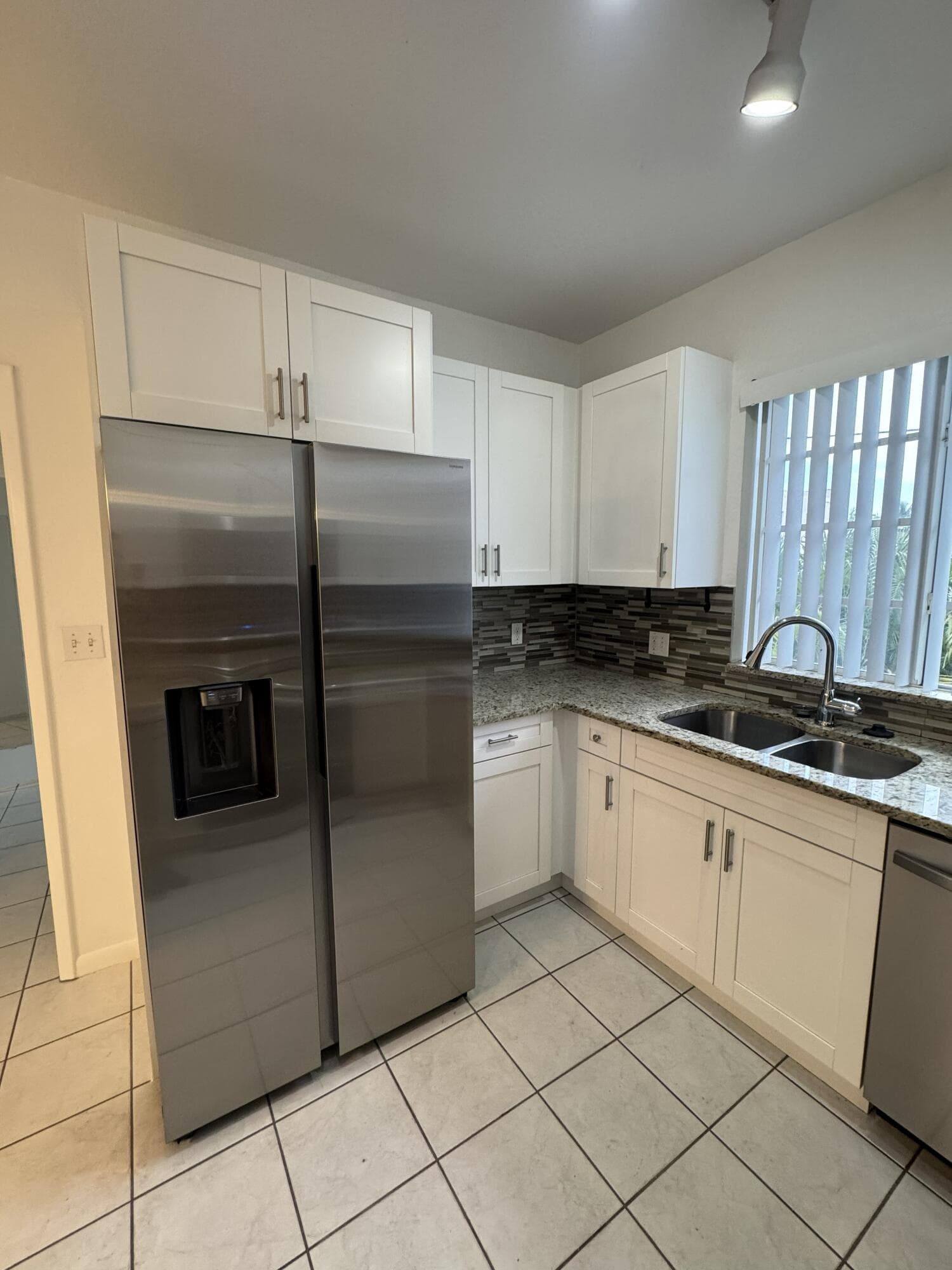 2010 Taylor Street 7b, Hollywood, FL 33020 — photo 2 of 18