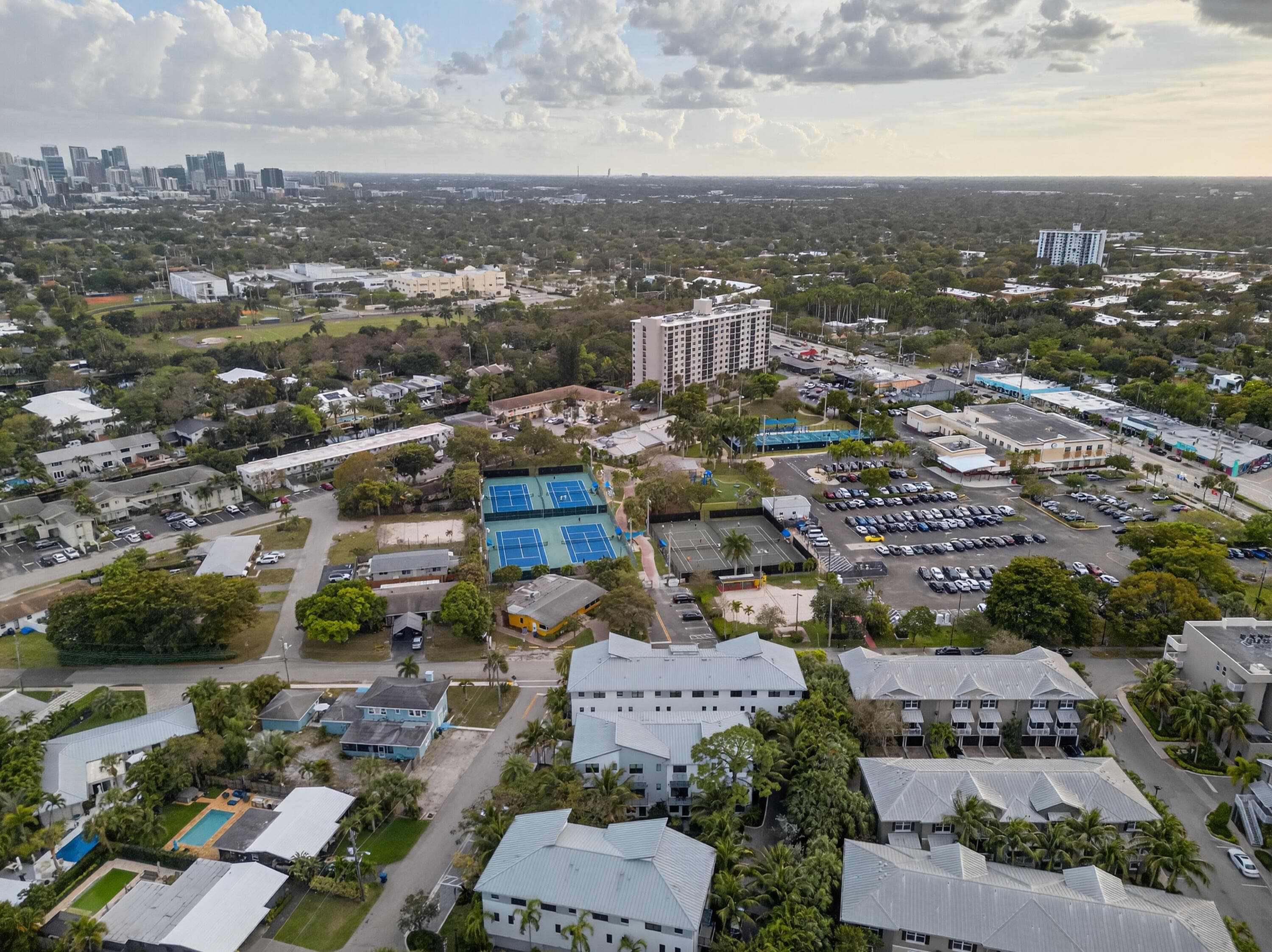 615 NE 22nd Drive, Wilton Manors, FL 33305 — photo 48 of 49