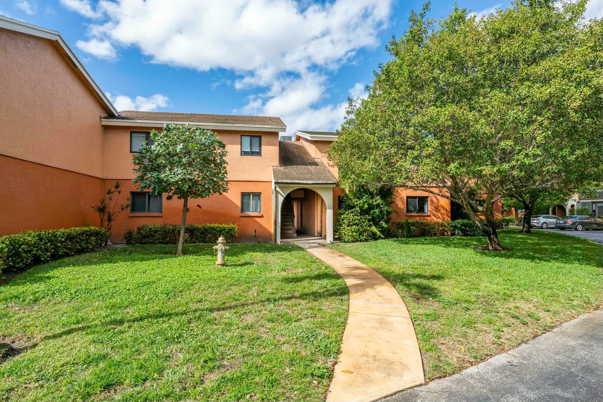 50 SE 12th Street 2330, Boca Raton, FL 33432 — photo 4 of 33