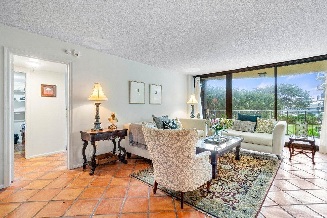 899 Jeffery Street 3050, Boca Raton, FL 33487 — photo 4 of 31