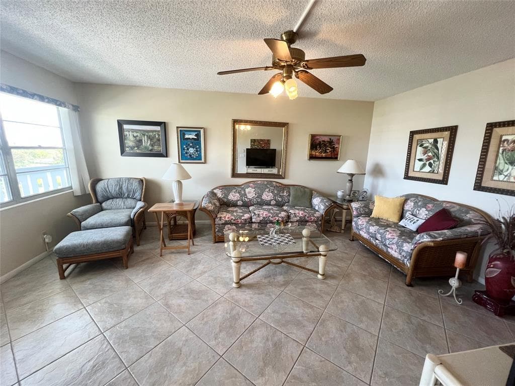 4159 Cambridge G 4159, Deerfield Beach, FL 33442 — photo 8 of 46