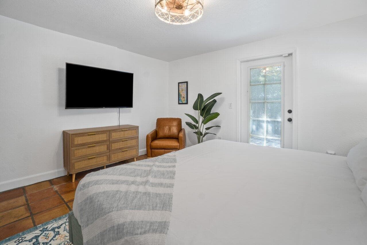 1911 Parker Avenue, West Palm Beach, FL 33401 — photo 27 of 111