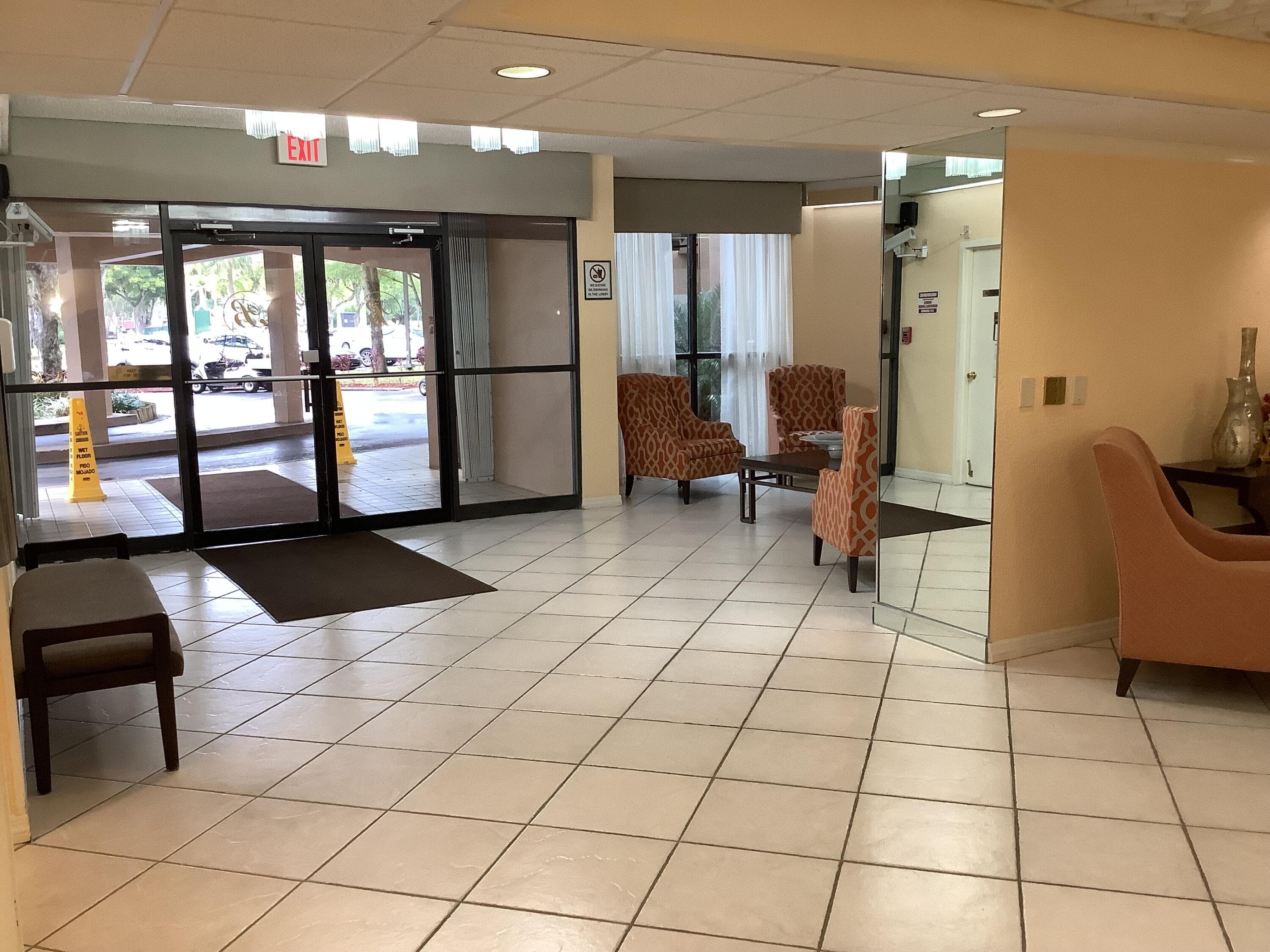 1300 Saint Charles Place Unit Ph13, Pembroke Pines, FL 33026 — photo 4 of 43