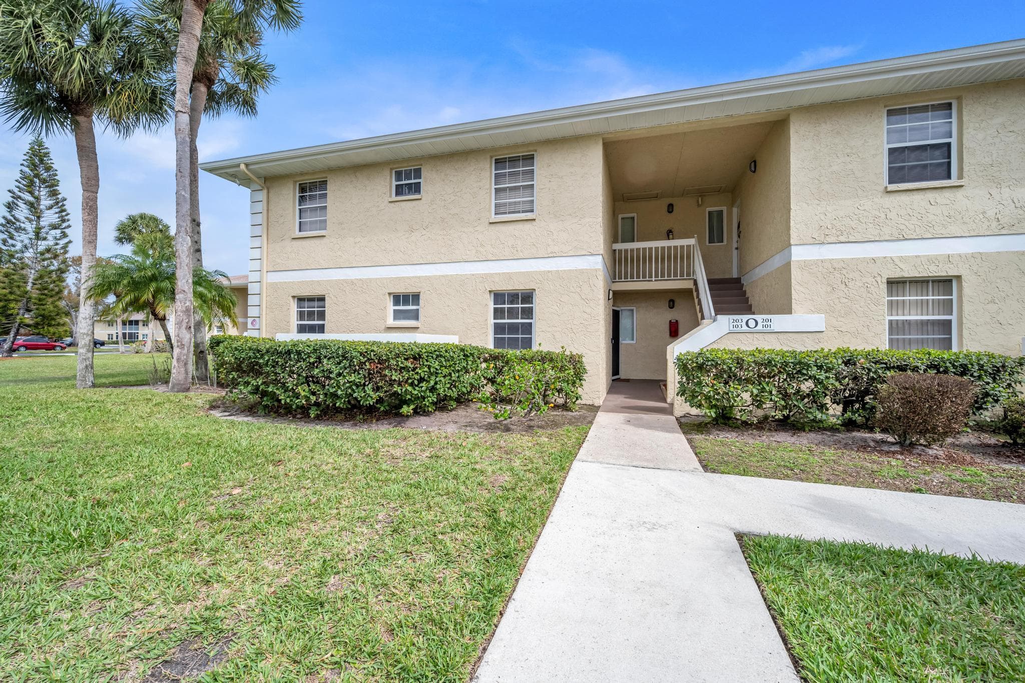 1552 SE Royal Green Circle O-103, Port St. Lucie, FL 34952 — photo 1 of 32