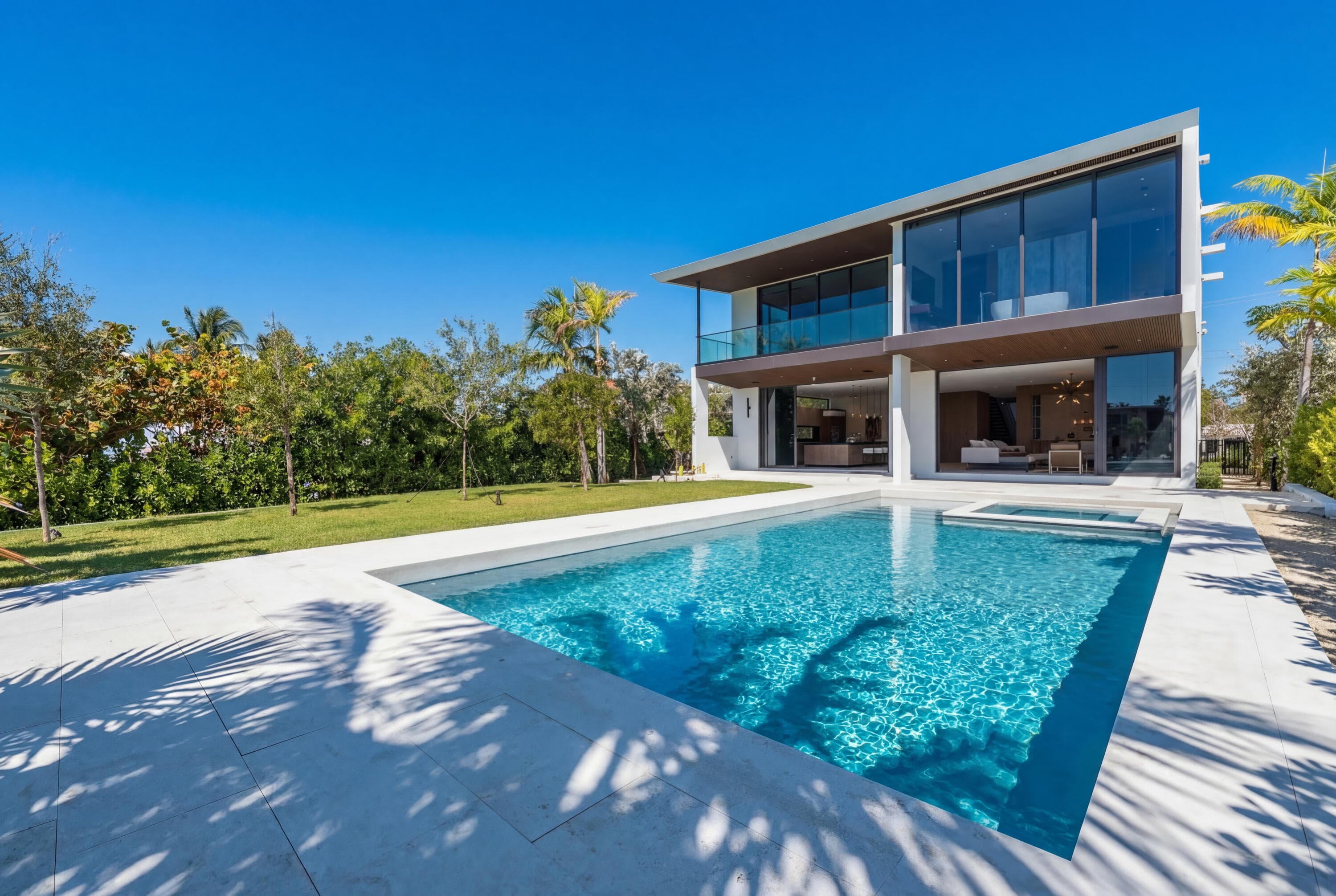 930 S Shore Drive, Miami Beach, FL 33141 — photo 33 of 37
