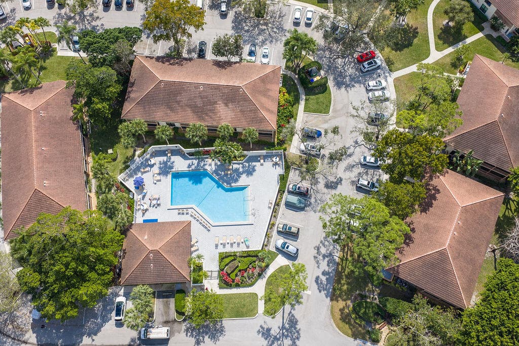 505 Brackenwood Place, Palm Beach Gardens, FL 33418 — photo 32 of 69