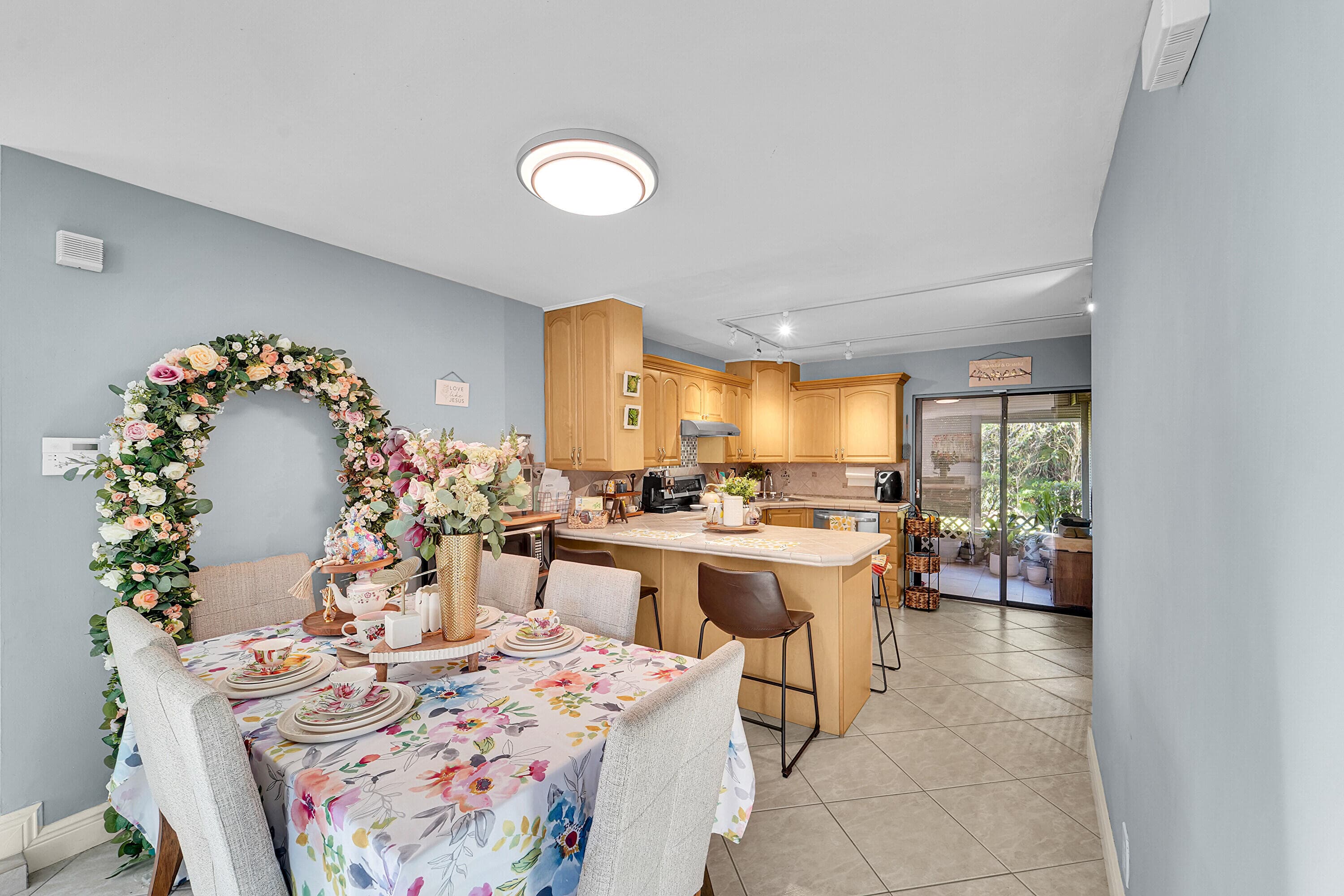 261 Wimbledon Lake Drive, Plantation, FL 33324 — photo 4 of 15