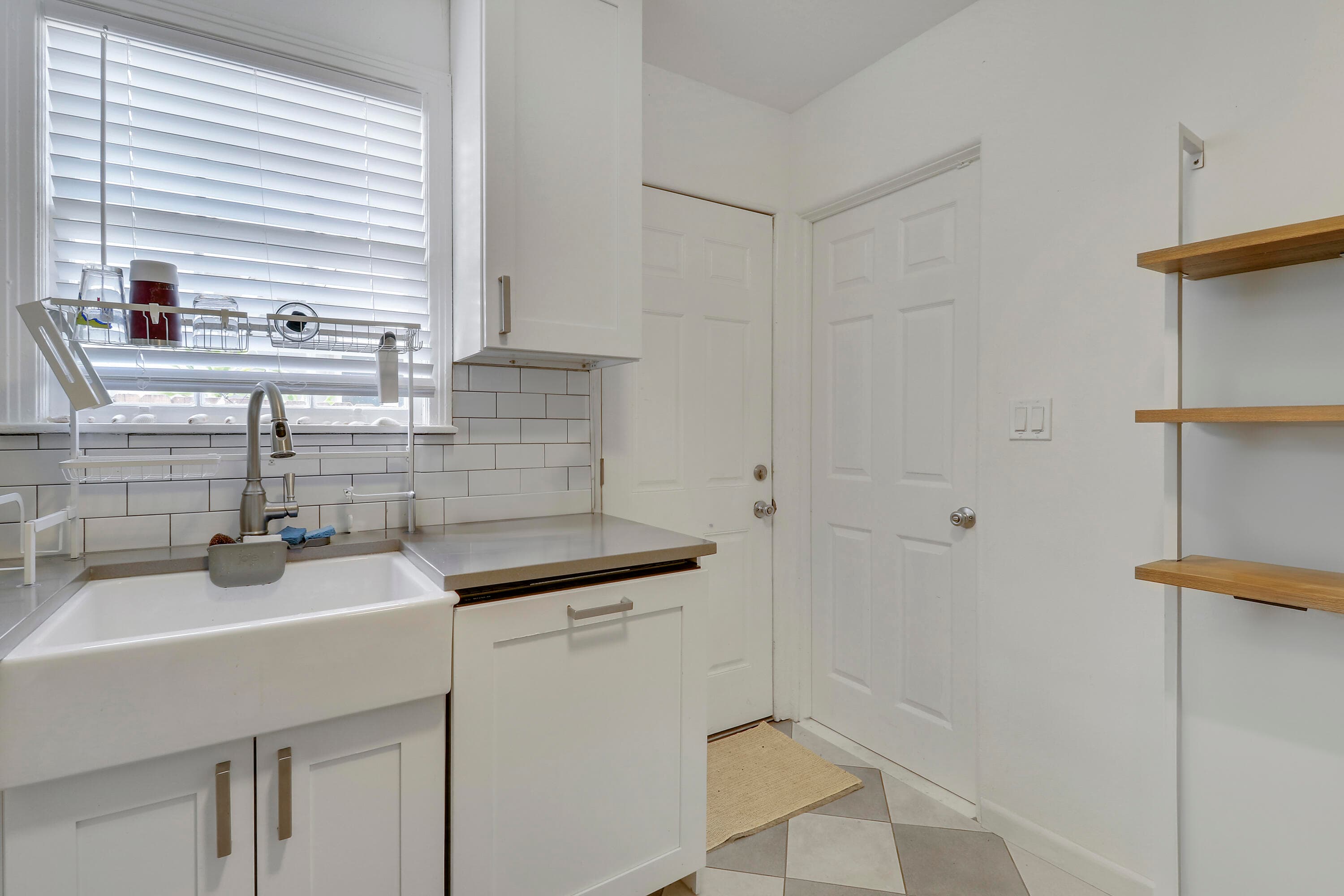 3619 Spruce Avenue, West Palm Beach, FL 33407 — photo 17 of 46