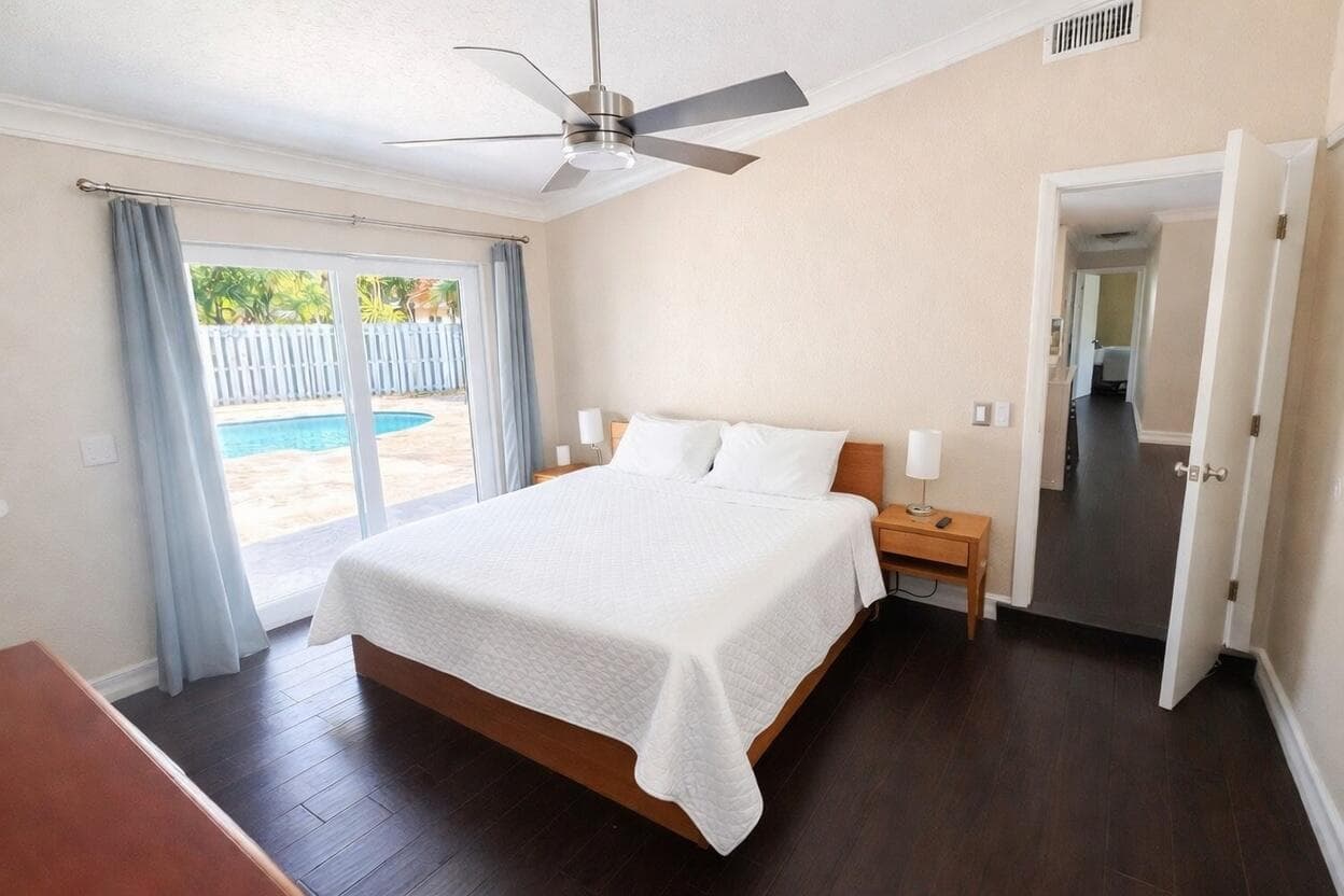 525 NE 27th Street, Wilton Manors, FL 33334 — photo 24 of 43
