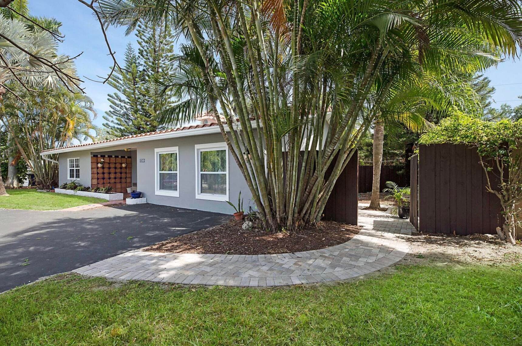 2740 SE 1st Court, Pompano Beach, FL 33062 — photo 18 of 22