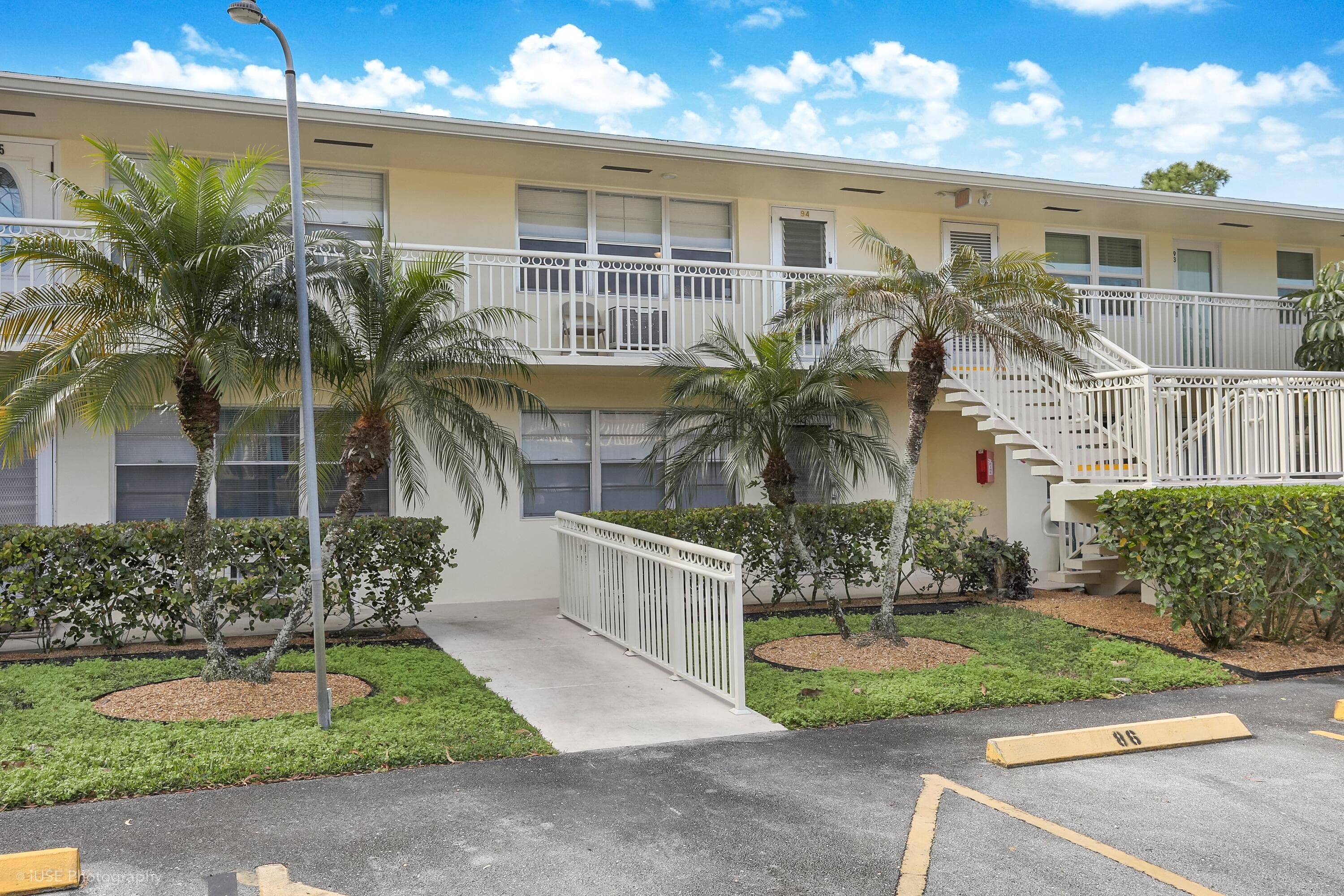 94 Hastings F, West Palm Beach, FL 33417 — photo 2 of 16