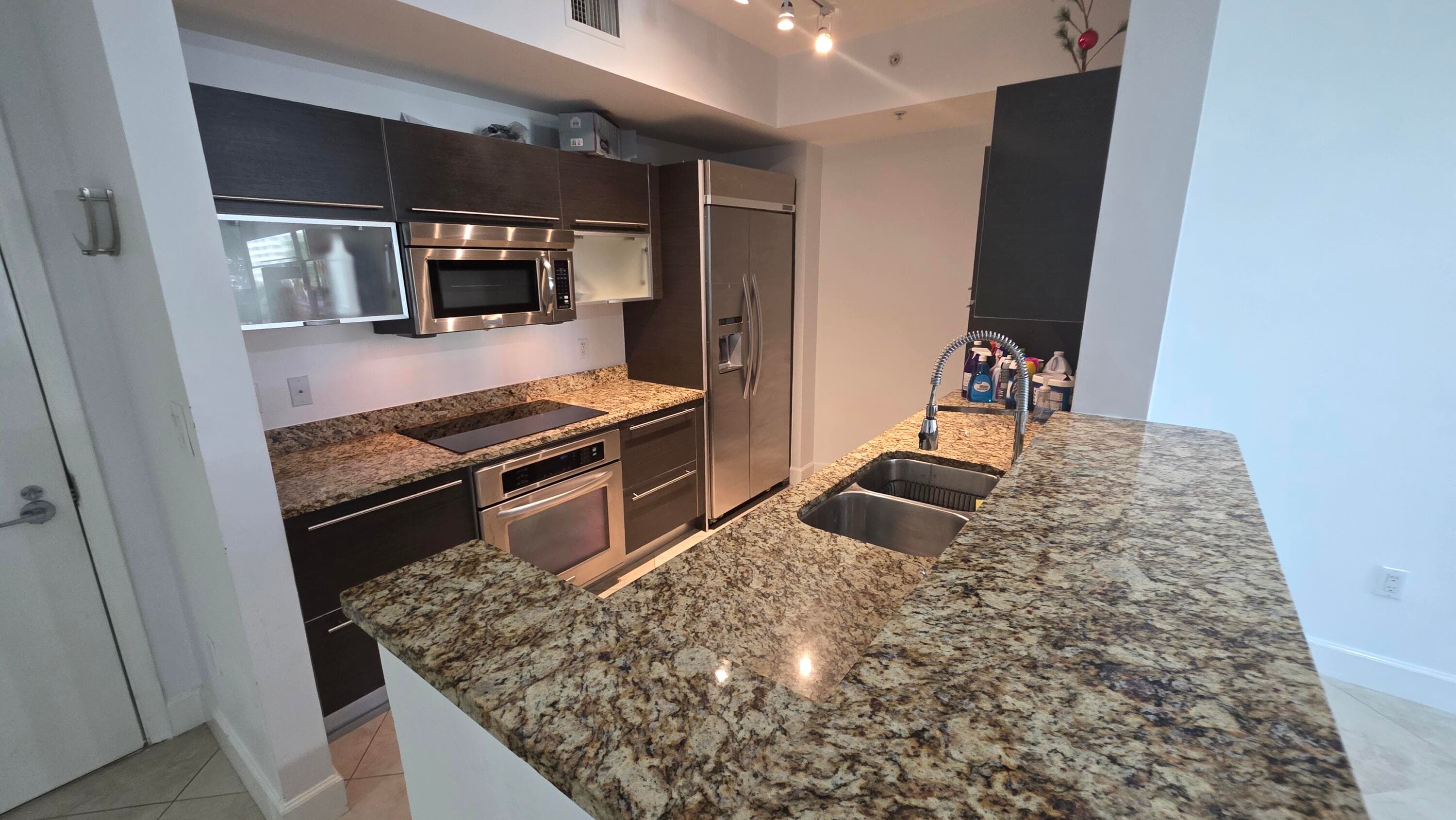 550 Okeechobee Boulevard 308, West Palm Beach, FL 33401 — photo 4 of 10