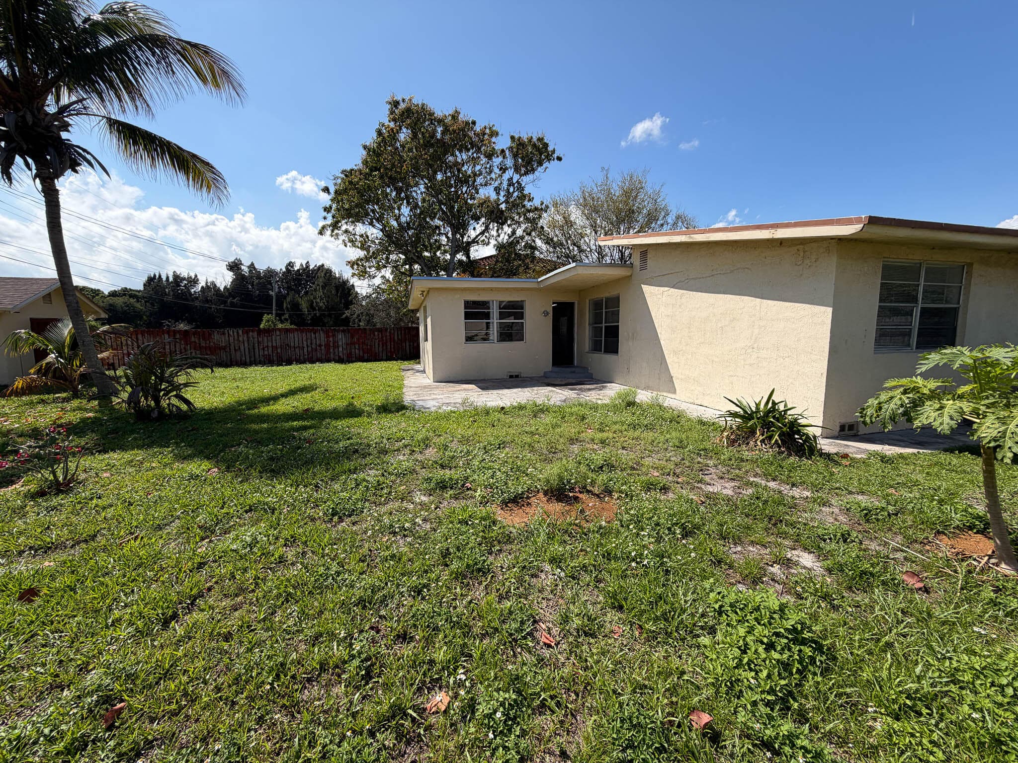 2250 NW 27th Street, Oakland Park, FL 33311 — photo 26 of 27
