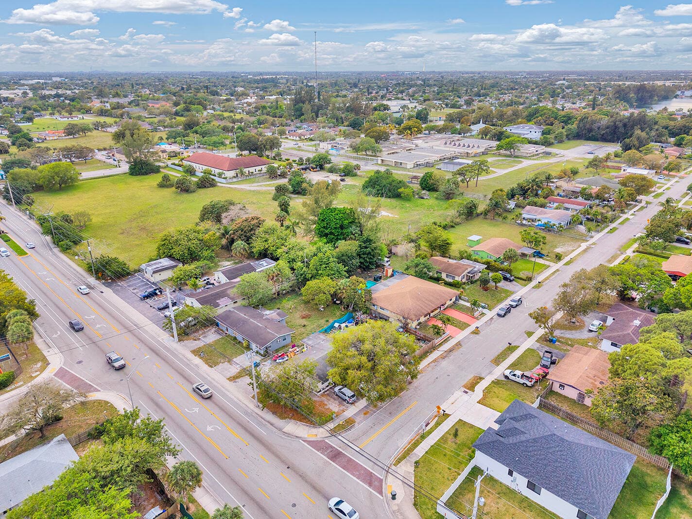 2100 NW 27th Street, Oakland Park, FL 33311 — photo 11 of 13