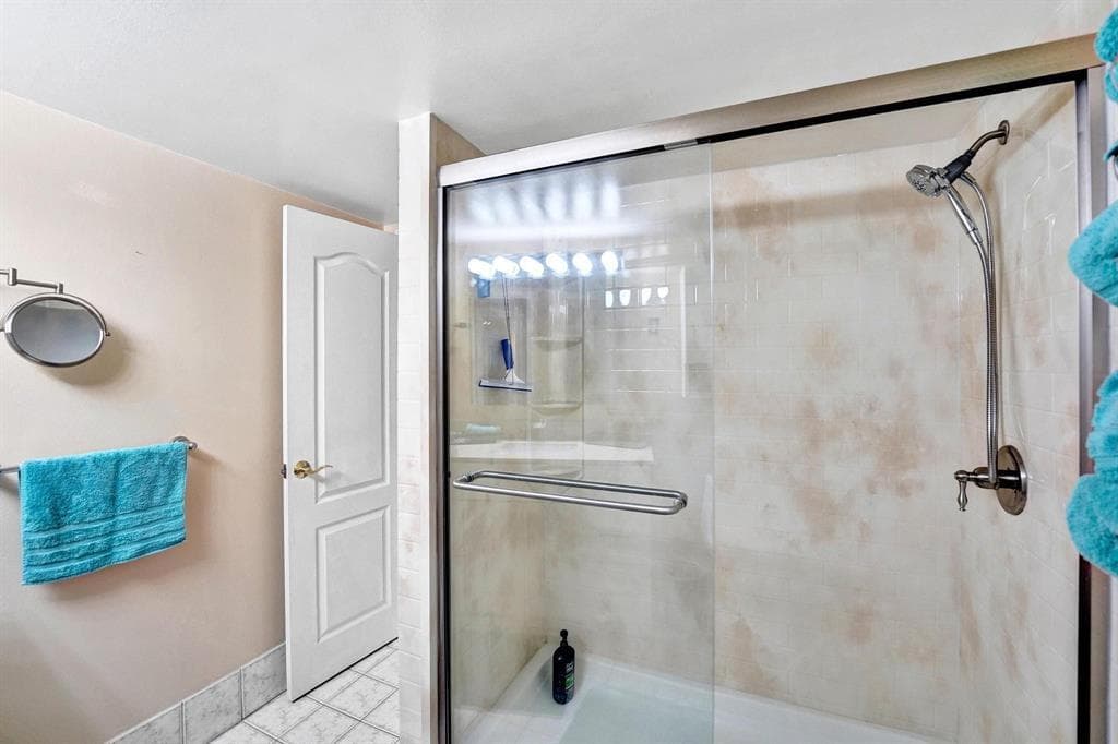 100 Golden Isles Drive 815, Hallandale Beach, FL 33009 — photo 12 of 42