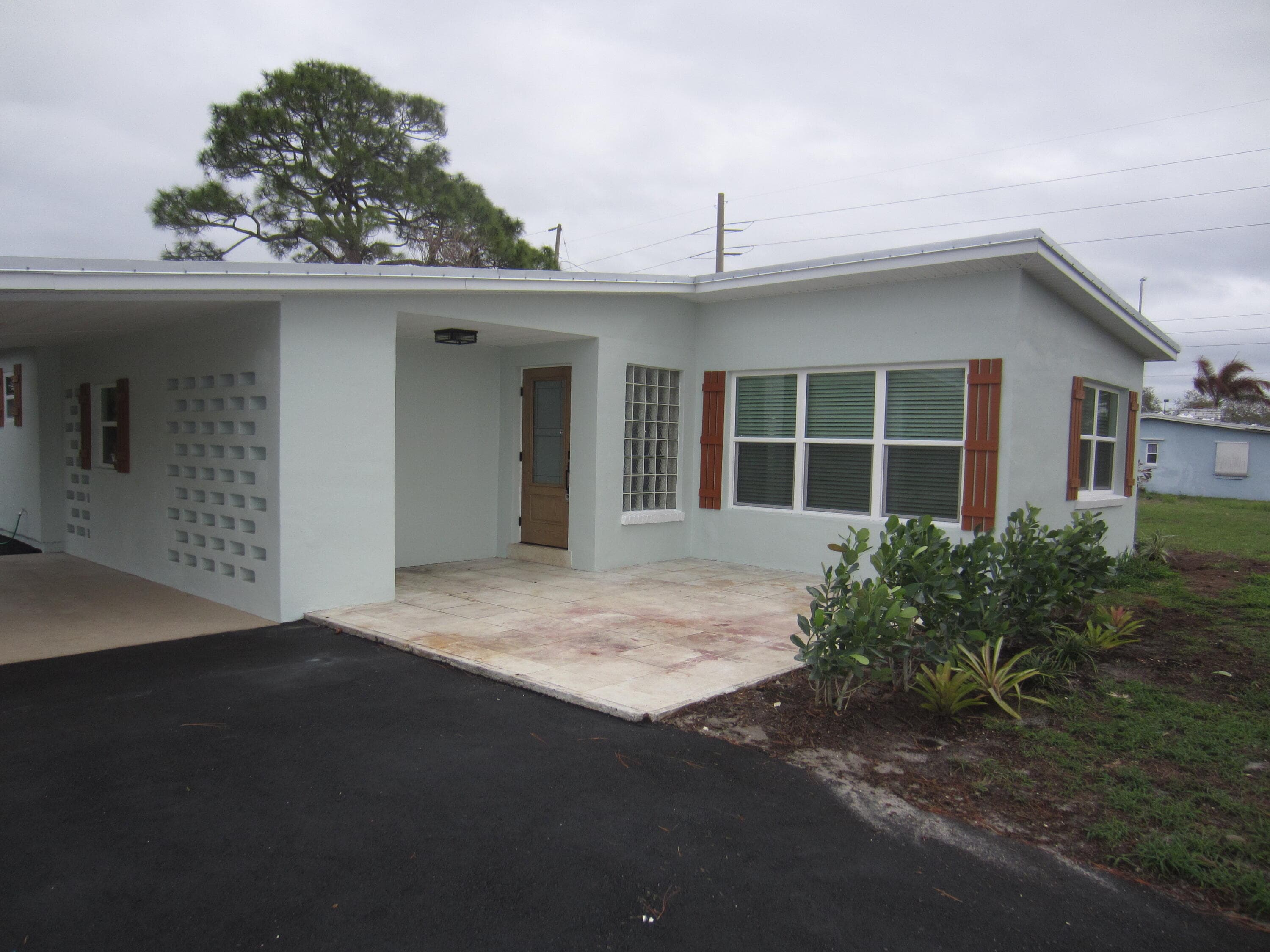 101 E Arbor Avenue, Port St. Lucie, FL 34952 — photo 4 of 19