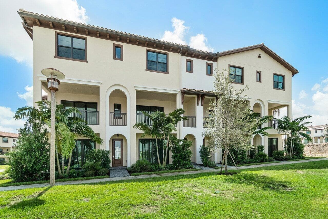 12639 Machiavelli Way, Palm Beach Gardens, FL 33418 — photo 2 of 32