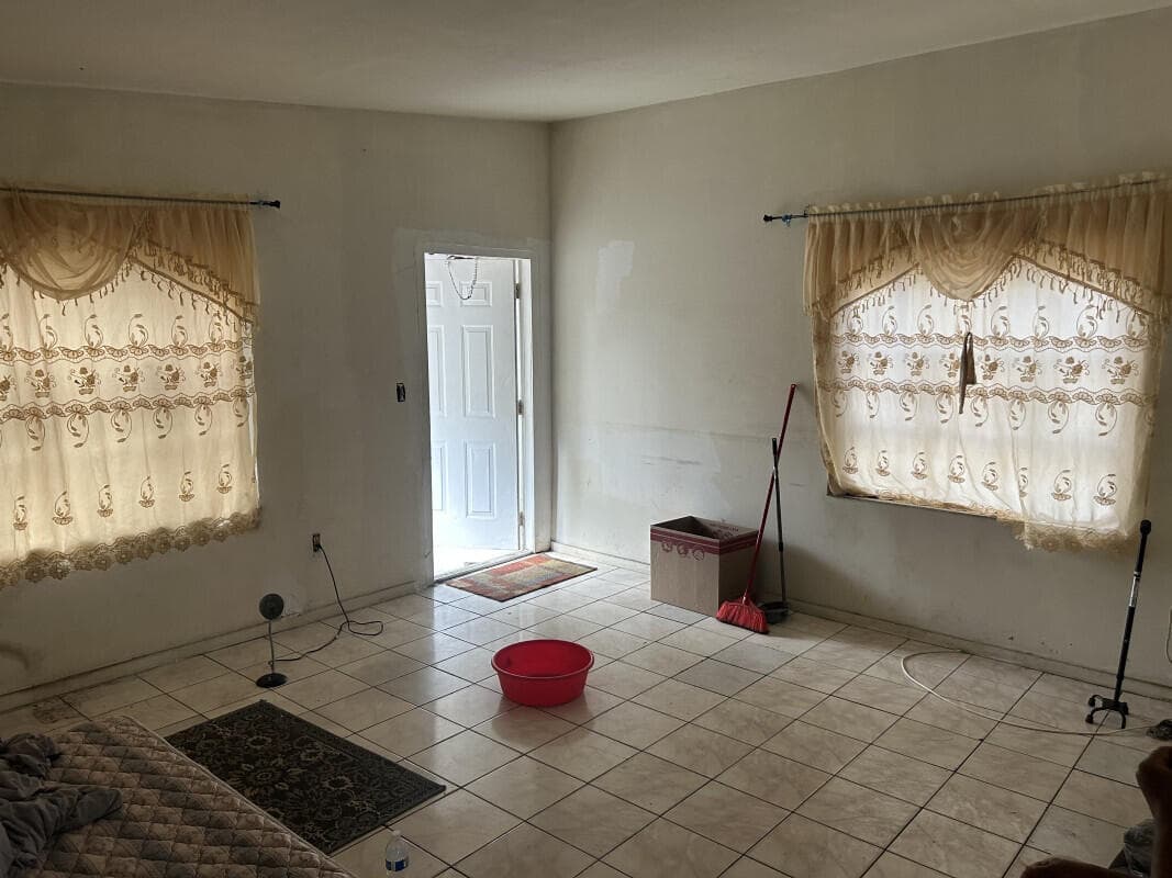 14035 NW 6th Avenue, North Miami, FL 33168 — photo 2 of 6