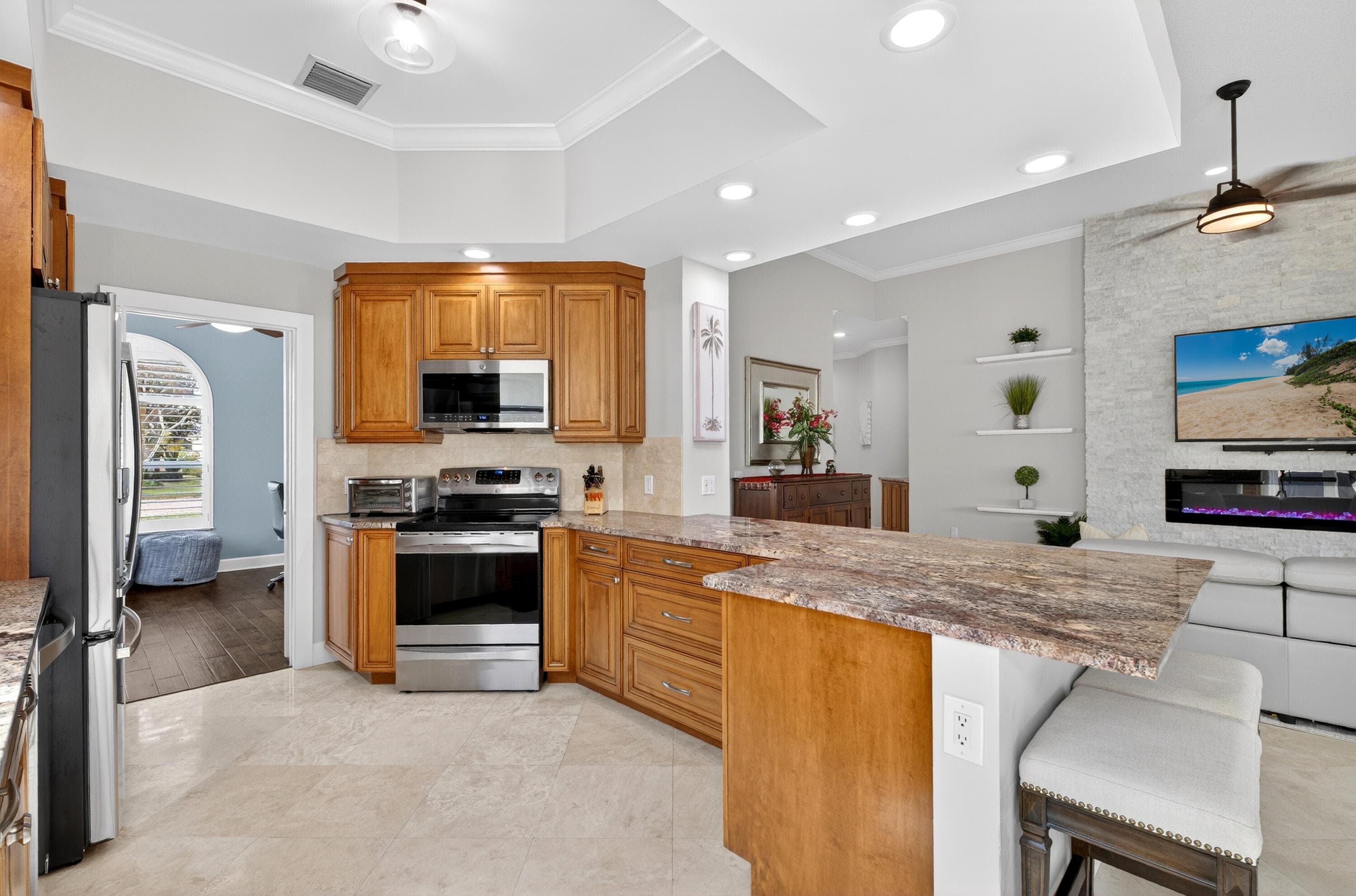 8223 Pine Cay Road, Wellington, FL 33414 — photo 5 of 60