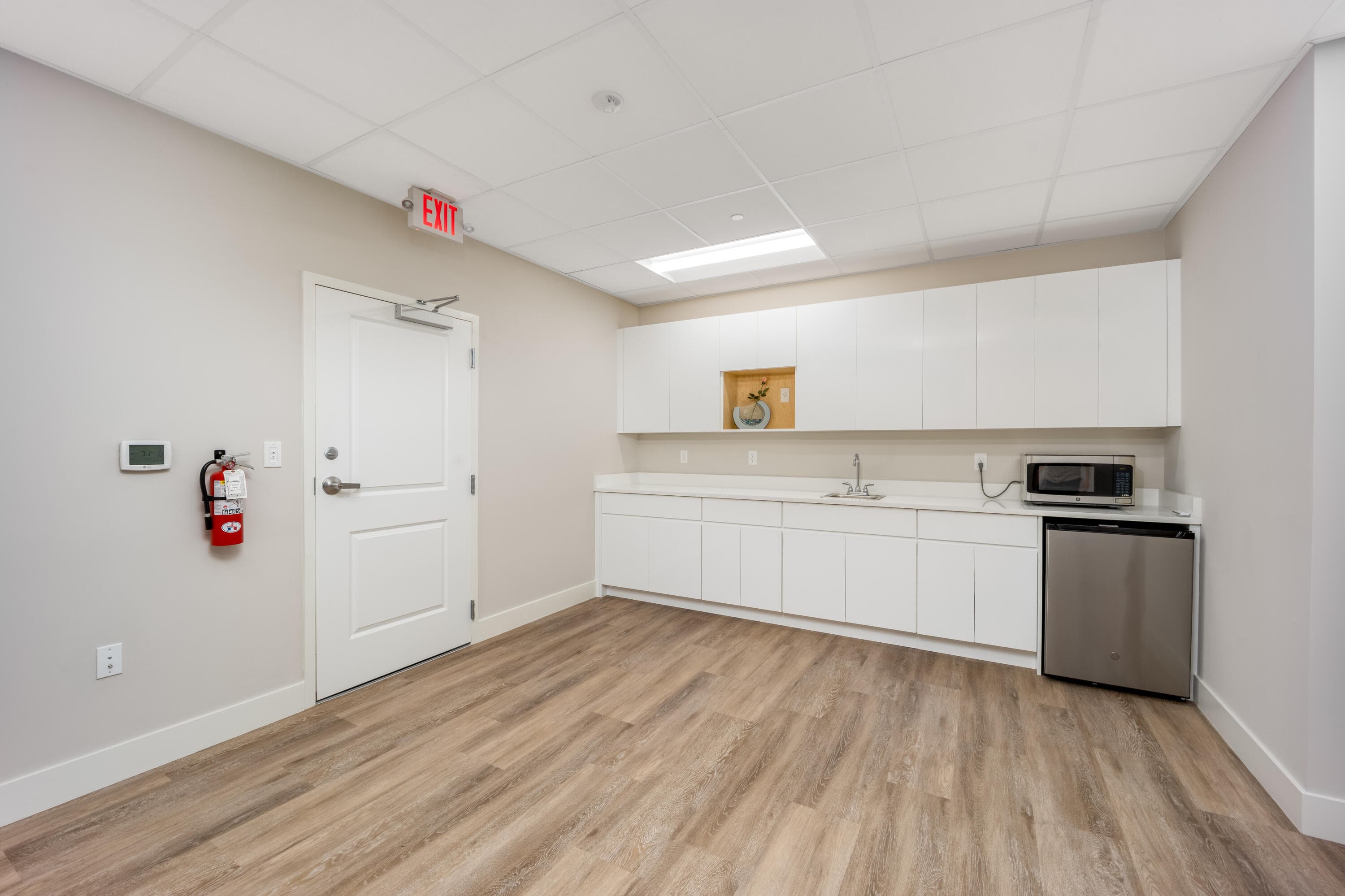 41 SW Seminole Street 211, Stuart, FL 34994 — photo 5 of 12