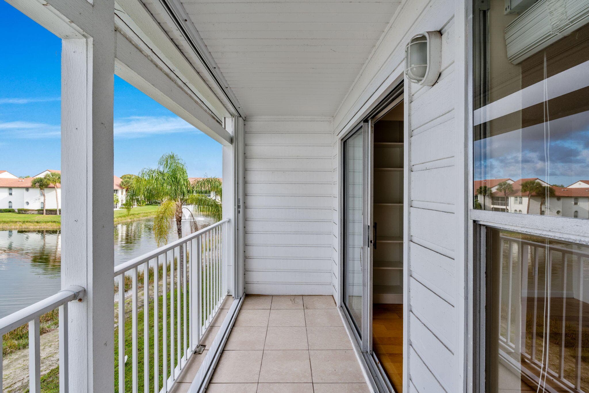 286 Cypress Point Drive, Palm Beach Gardens, FL 33418 — photo 17 of 38