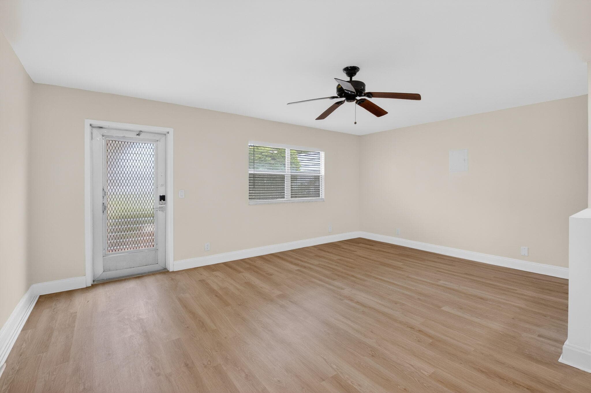 158 Valencia G, Delray Beach, FL 33446 — photo 3 of 50