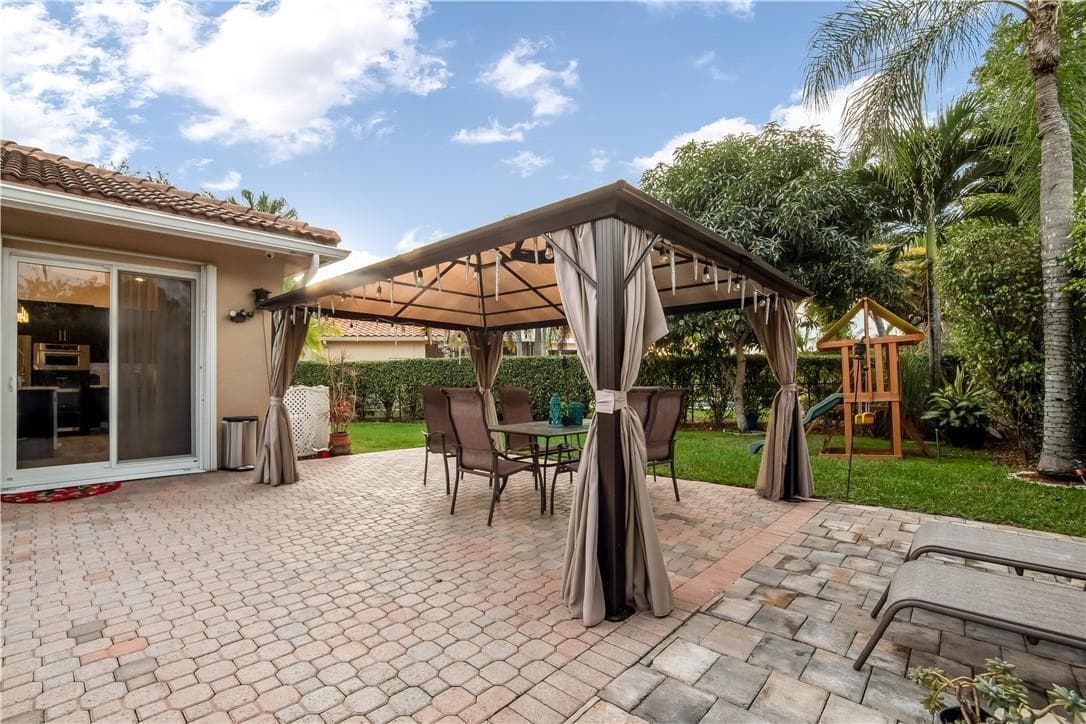 10361 NW 54th Place, Coral Springs, FL 33076 — photo 41 of 48