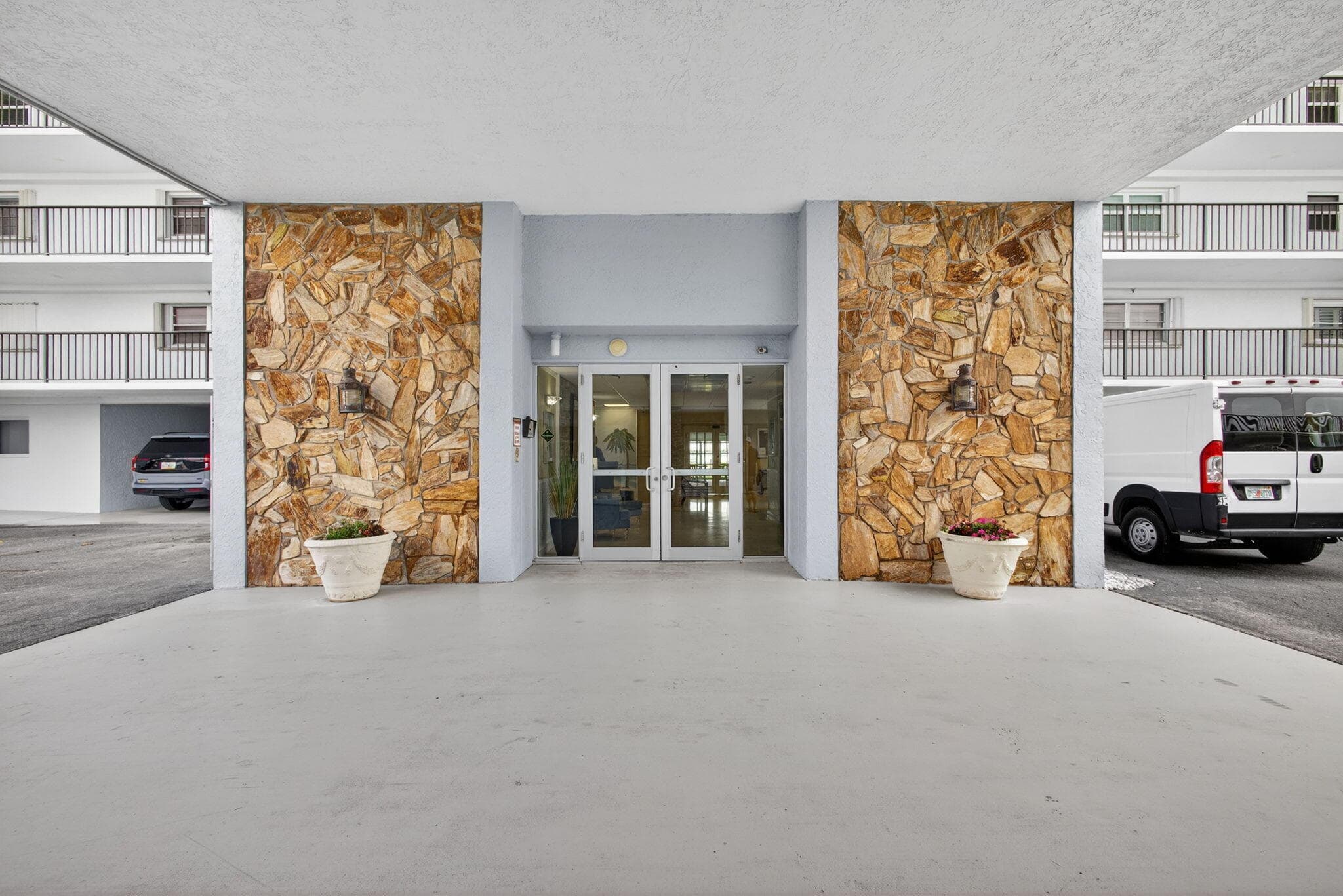 3040 Lake Shore Drive, Riviera Beach, FL 33404 — photo 39 of 70