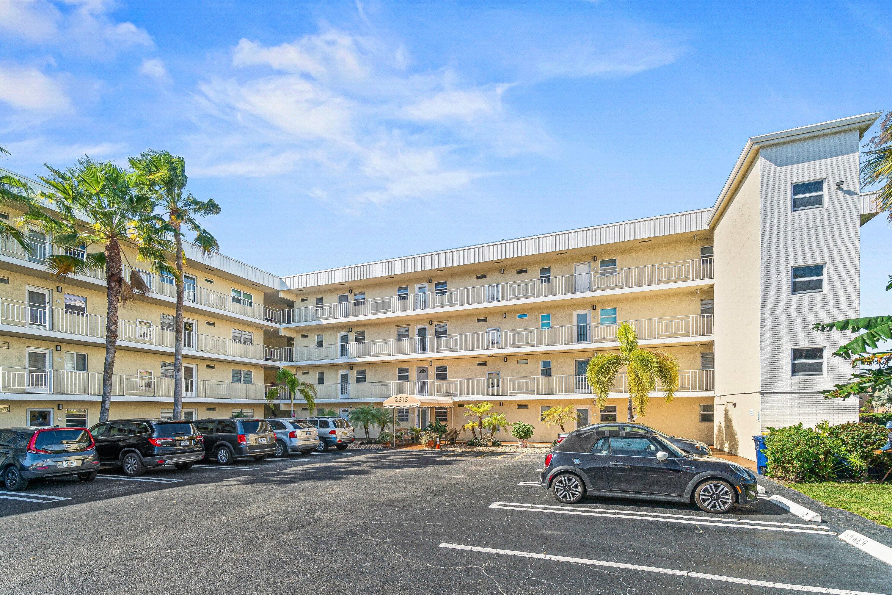 2515 NE 1st Court 4100, Boynton Beach, FL 33435 — photo 1 of 33
