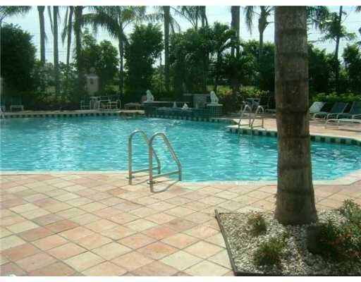 1727 Village Boulevard 111, West Palm Beach, FL 33409 — photo 10 of 13