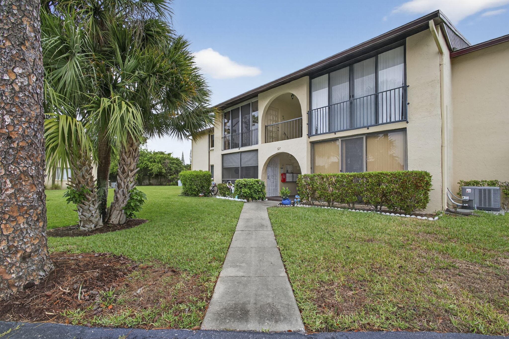 327 Pine Ridge Circle A-1, Greenacres, FL 33463 — photo