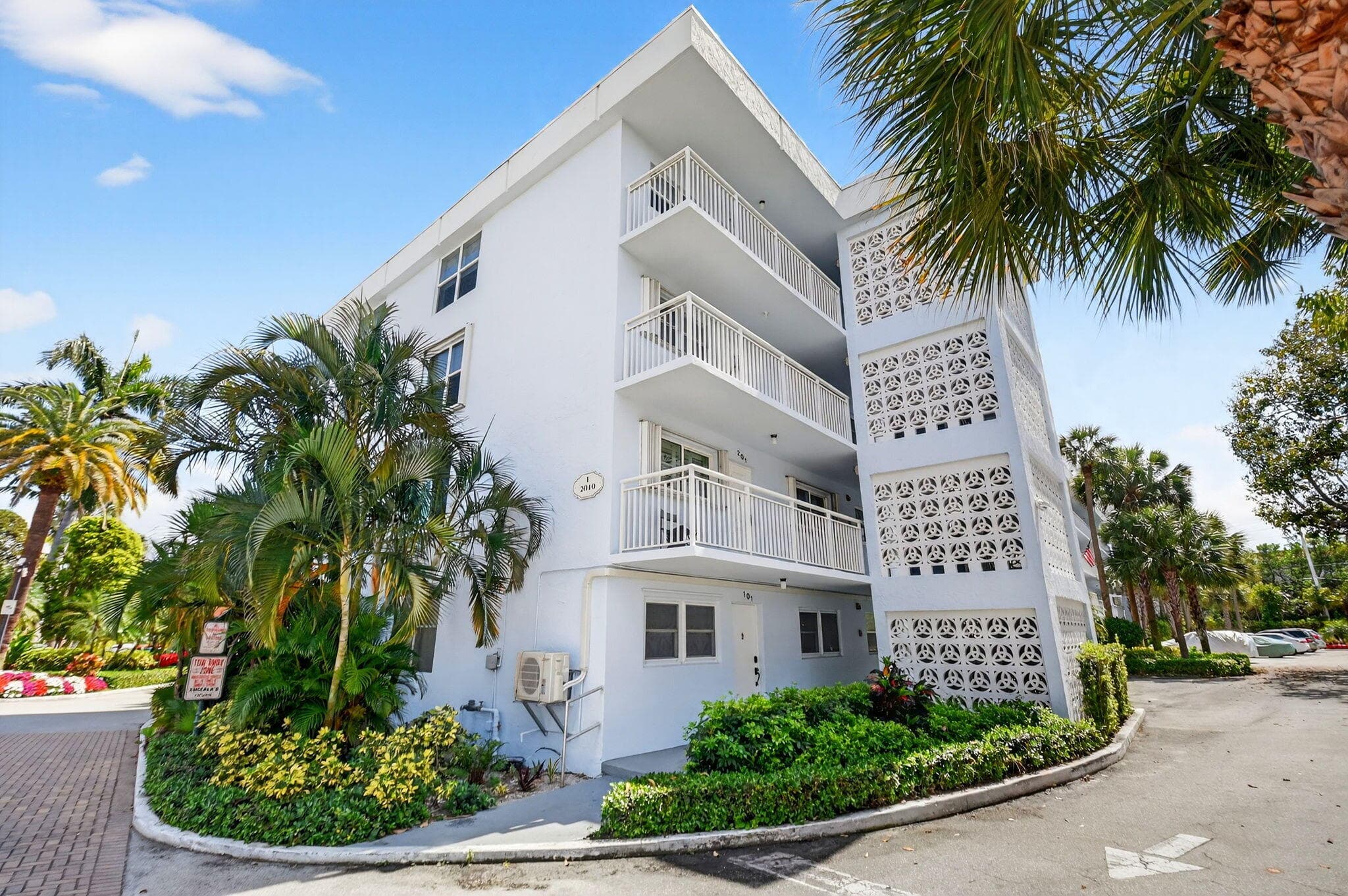2010 S Federal Highway 202, Boynton Beach, FL 33435 — photo 37 of 40