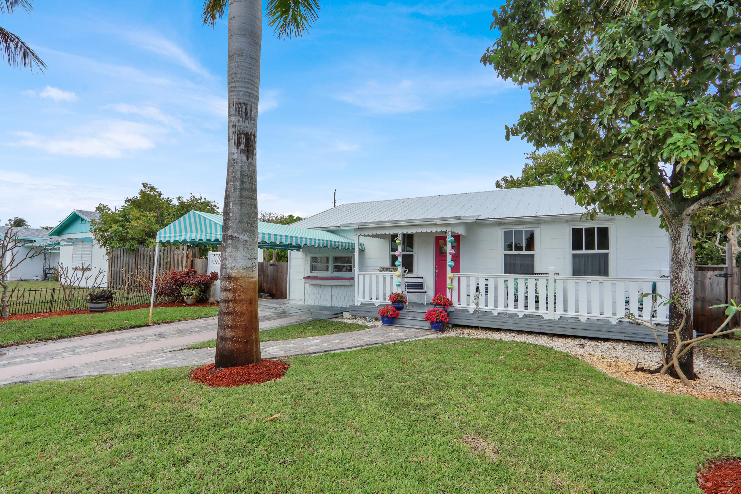 176 E 24th Street, Riviera Beach, FL 33404 — photo 6 of 32