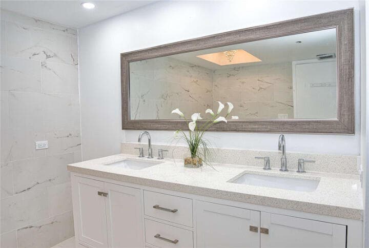 19355 Turnberry Way 3d, Miami, FL 33180 — photo 19 of 46