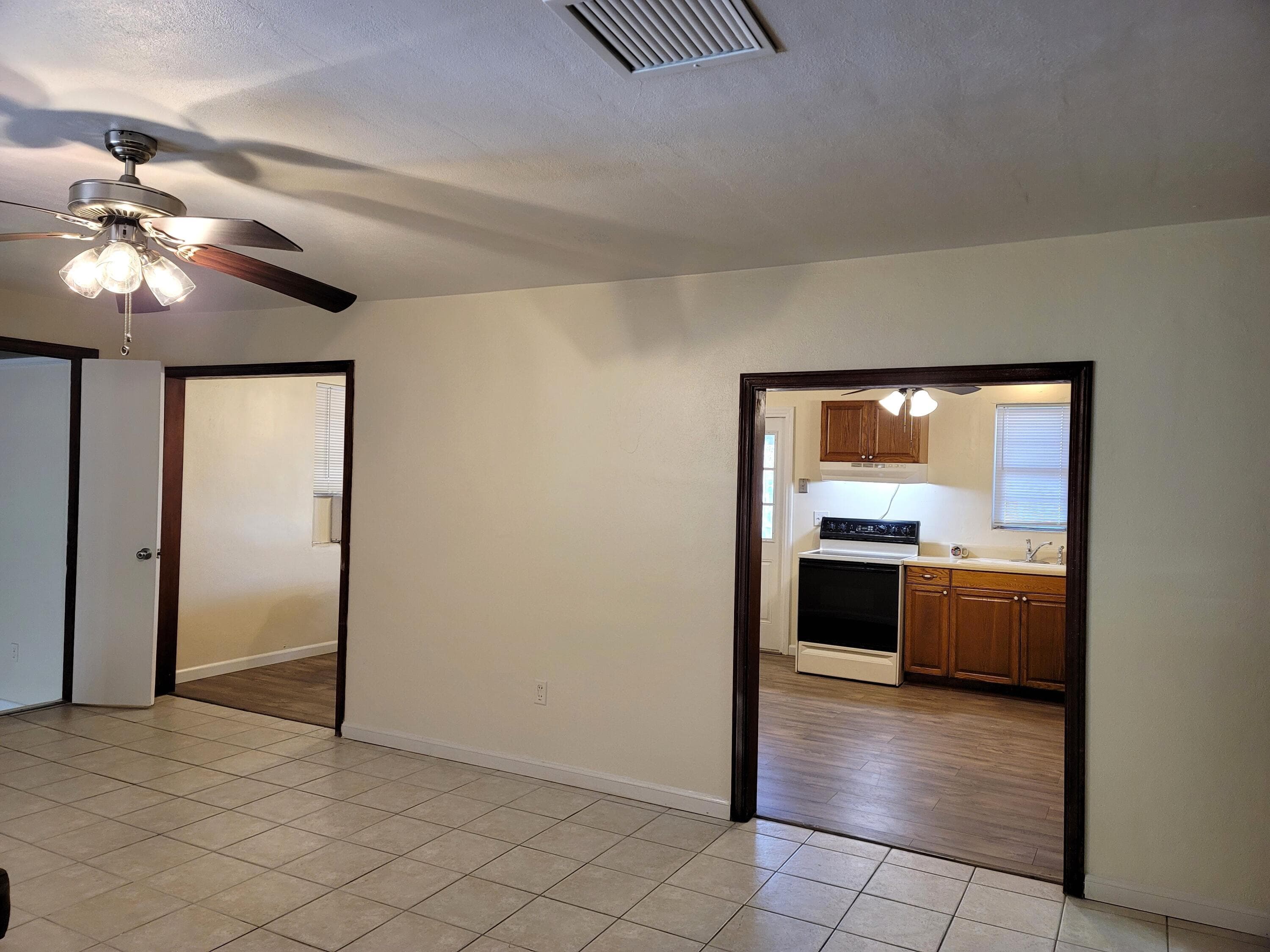 4362 W Midway Road, Fort Pierce, FL 34981 — photo 10 of 19