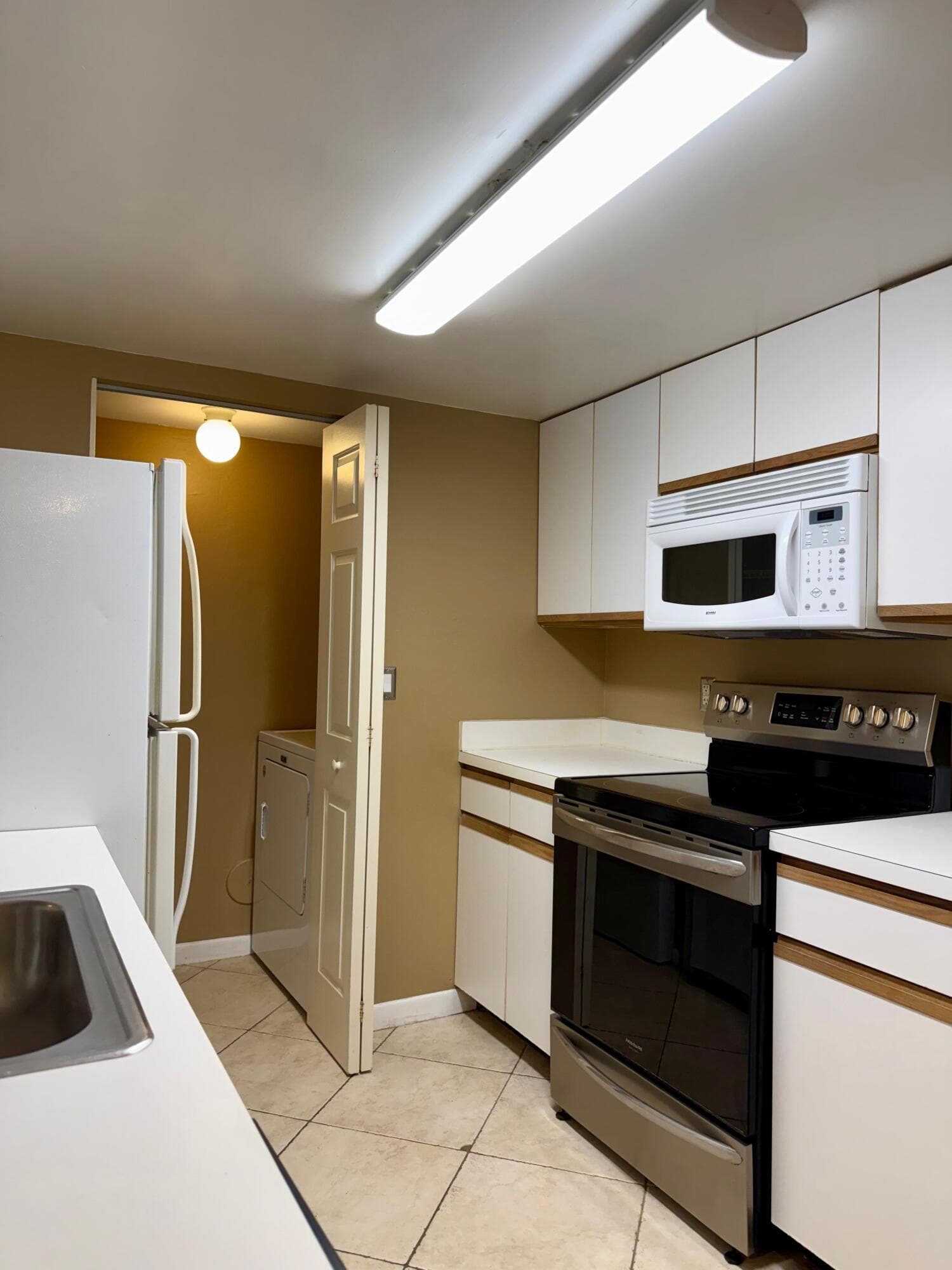 9799 Westview Drive Unit 1015, Coral Springs, FL 33076 — photo 2 of 9